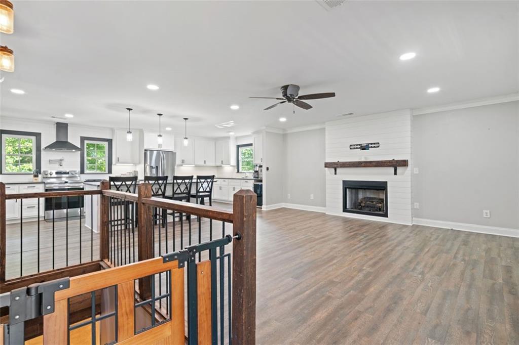 Cumming, Georgia, 30040, United States, 5 Bedrooms Bedrooms, ,2 BathroomsBathrooms,Residential,For Sale,1891506