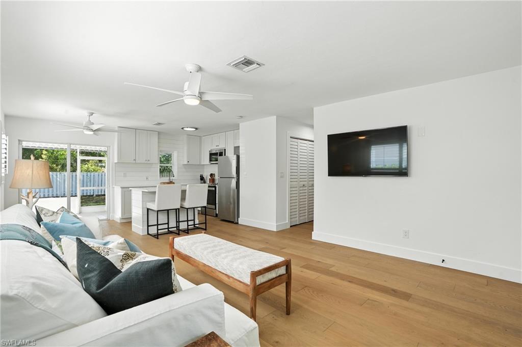 Naples, Florida, 34103, United States, 2 Bedrooms Bedrooms, ,2 BathroomsBathrooms,Residential,For Sale,1882722