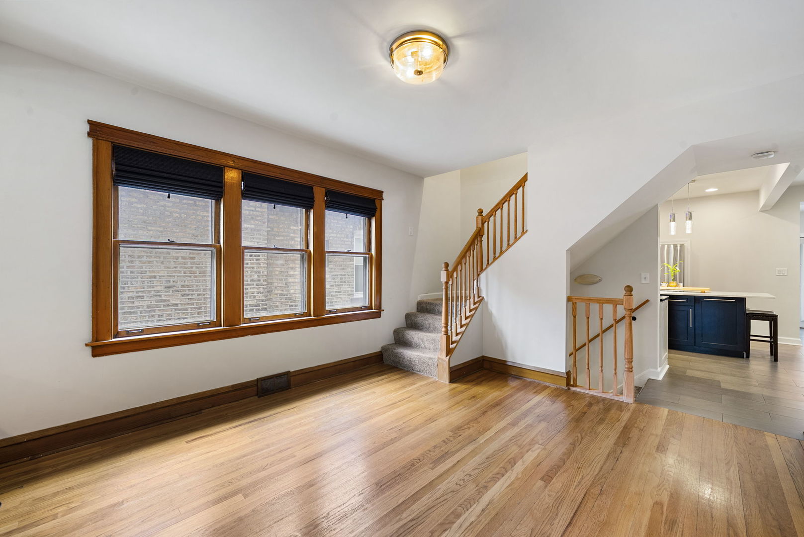 Chicago, Illinois, 60641, United States, 4 Bedrooms Bedrooms, ,3 BathroomsBathrooms,Residential,For Sale,1940244