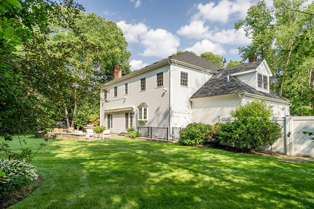 Wellesley, Massachusetts, 02481, United States, 6 Bedrooms Bedrooms, ,8 BathroomsBathrooms,Residential,For Sale,1941628