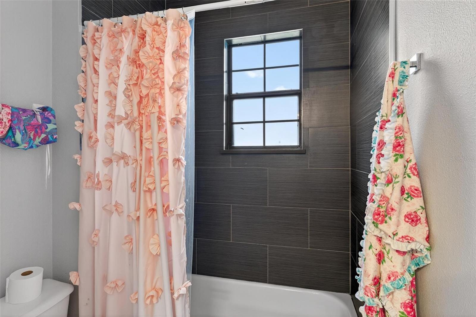 WINDERMERE, Florida, 34786, United States, 5 Bedrooms Bedrooms, ,5 BathroomsBathrooms,Residential,For Sale,1976046