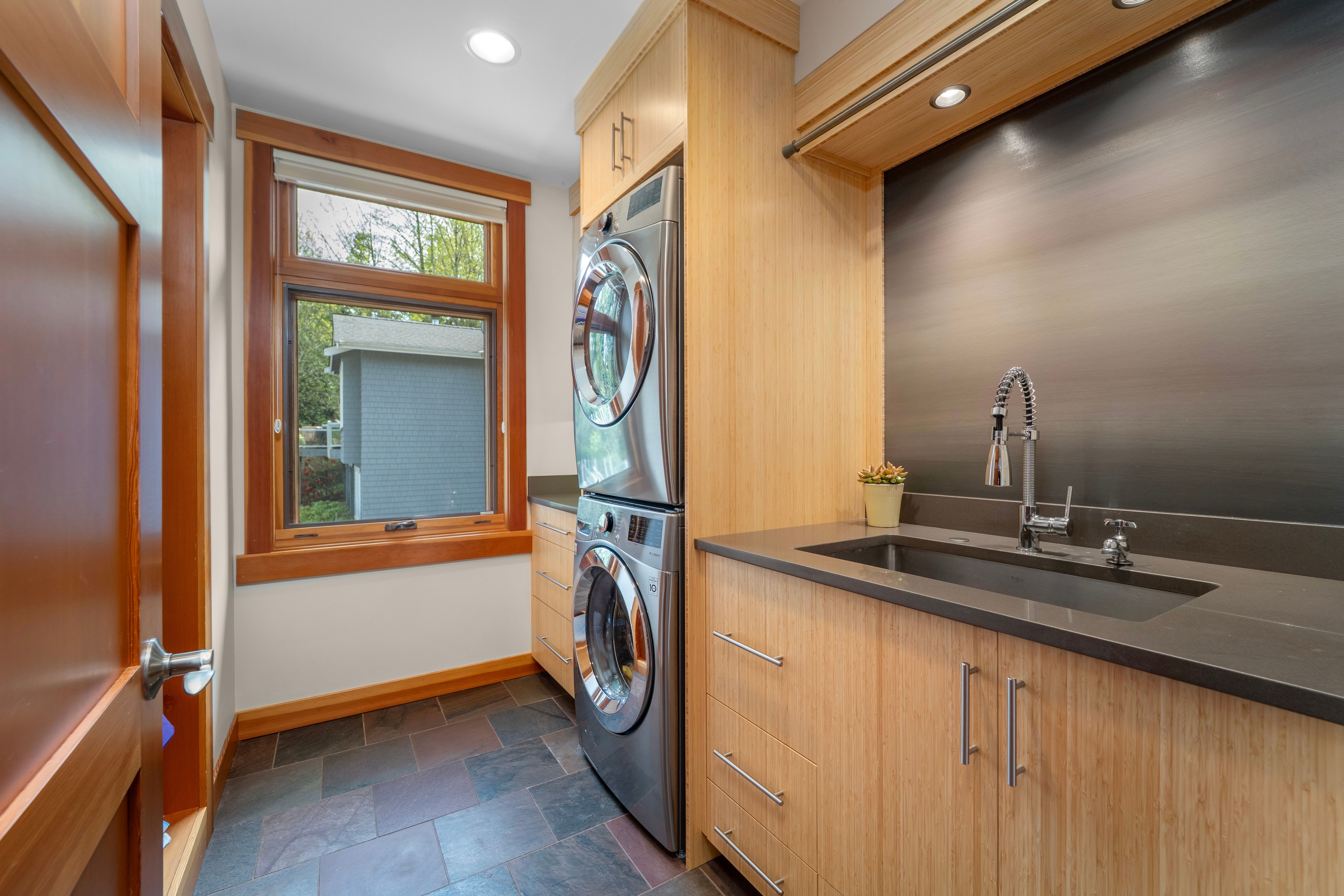  Ludlow Point Mariners’ Haven - 物件實景