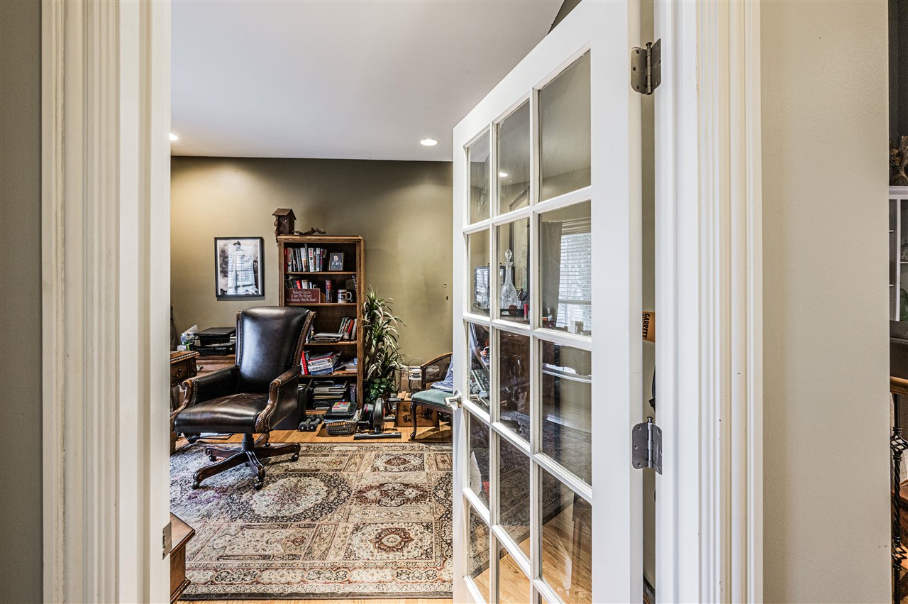 Scottsville, Kentucky, 42164, United States, 4 Bedrooms Bedrooms, ,4 BathroomsBathrooms,Residential,For Sale,2001662