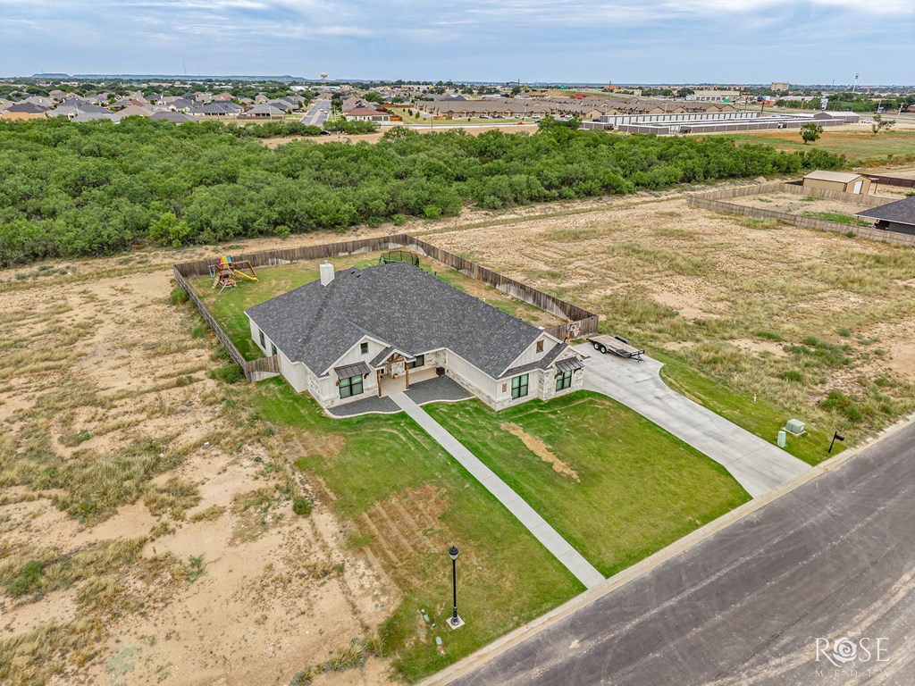 San Angelo, Texas, 76904, United States, 4 Bedrooms Bedrooms, ,3 BathroomsBathrooms,Residential,For Sale,1941771