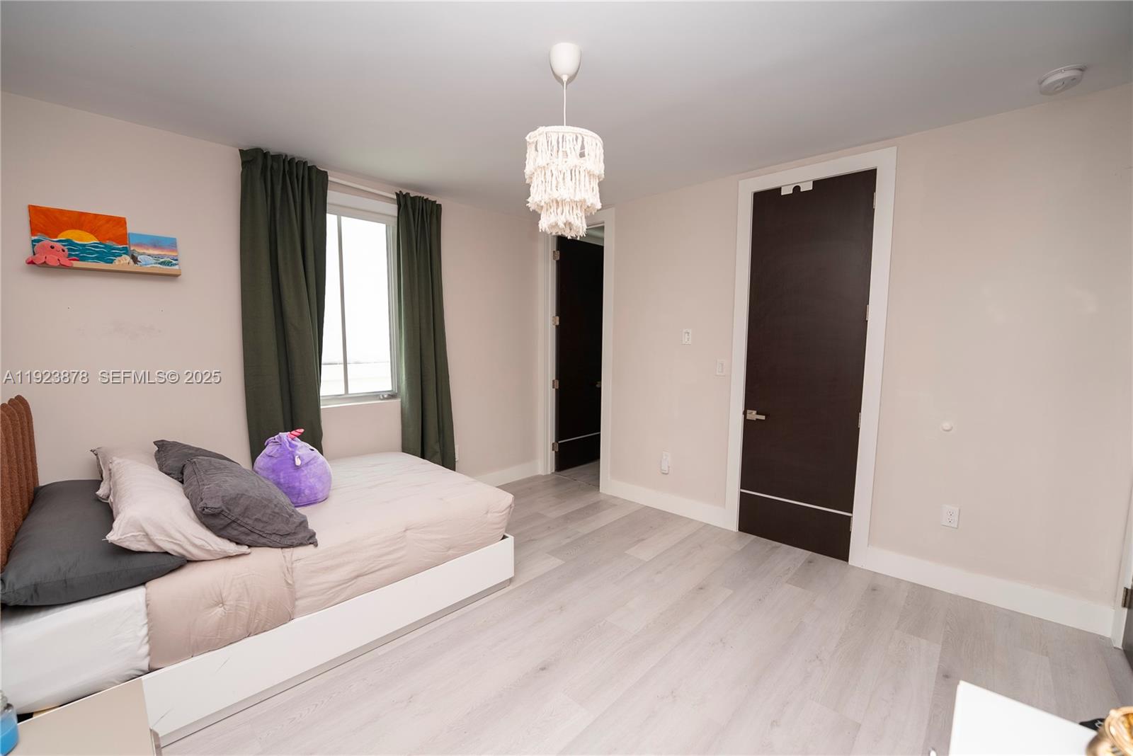 Doral, Florida, 33122, United States, 4 Bedrooms Bedrooms, ,5 BathroomsBathrooms,Residential,For Sale,2002186