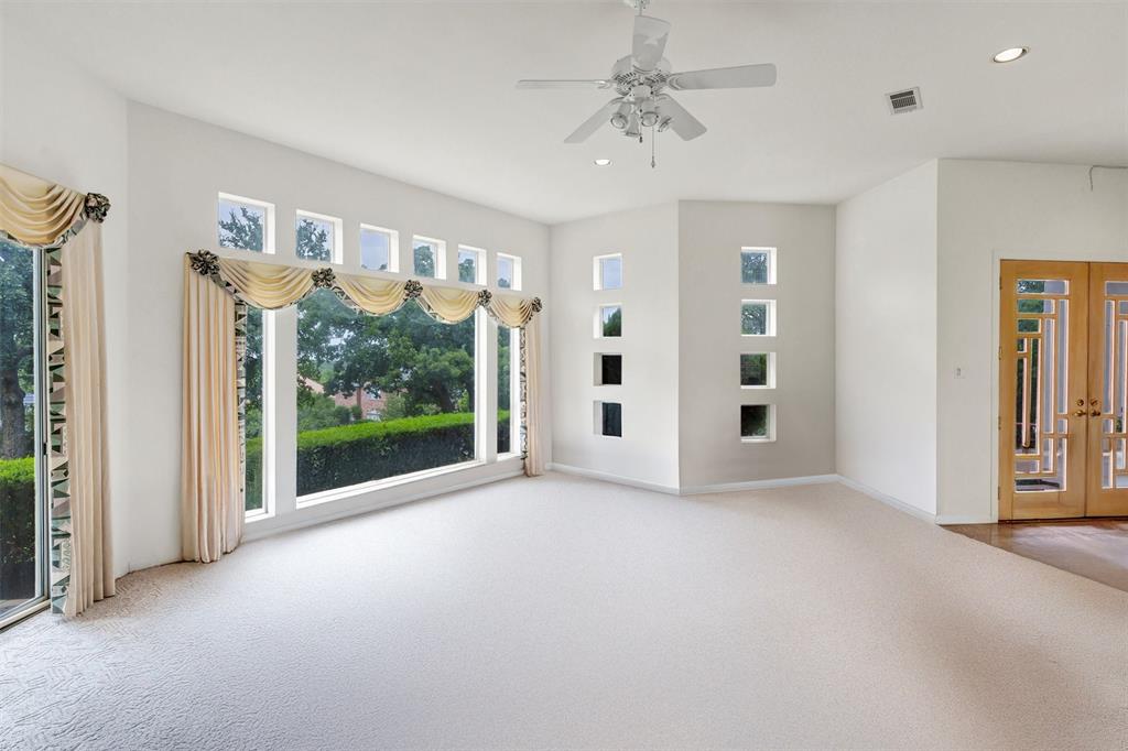 Arlington, Texas, 76006, United States, 4 Bedrooms Bedrooms, ,5 BathroomsBathrooms,Residential,For Sale,1976961