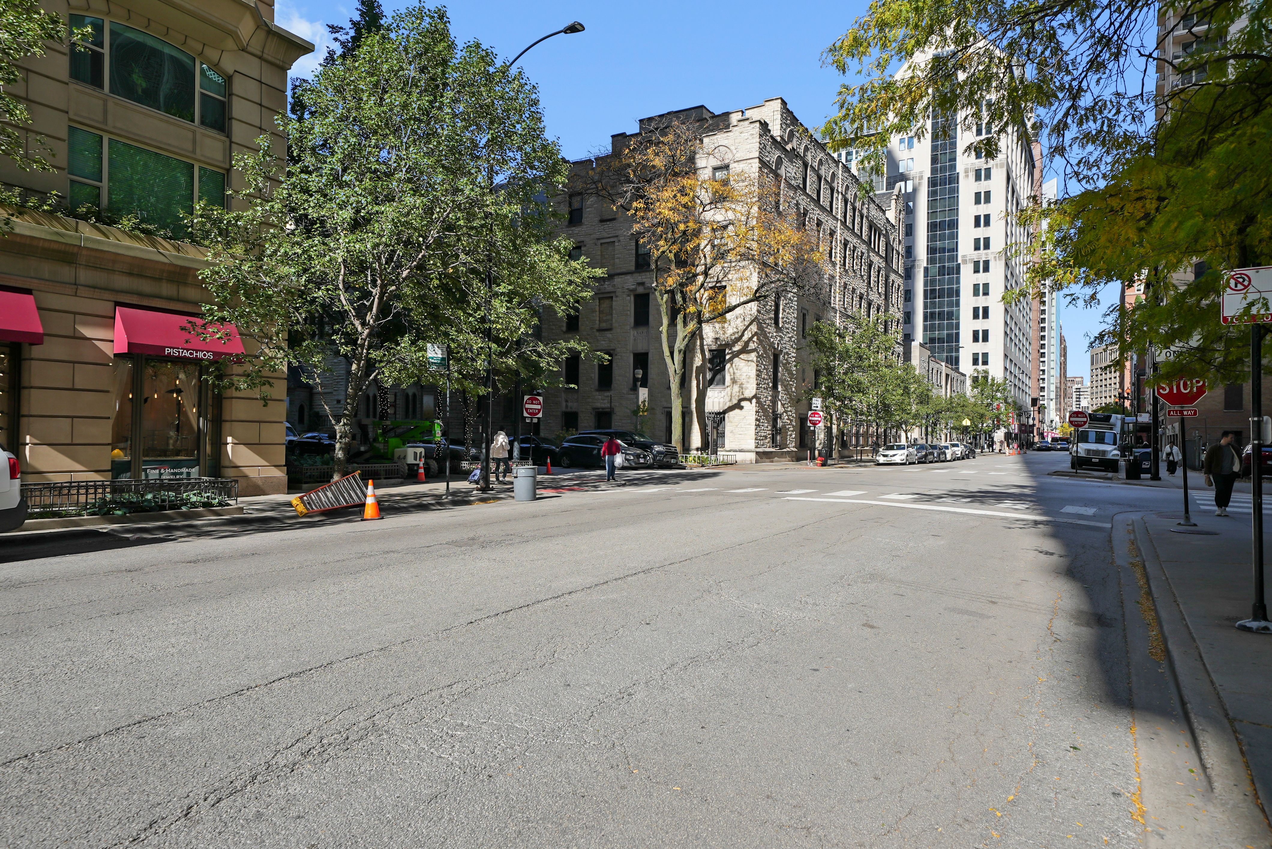  Spacious and Bright Perfectly Located in River North - 物件實景