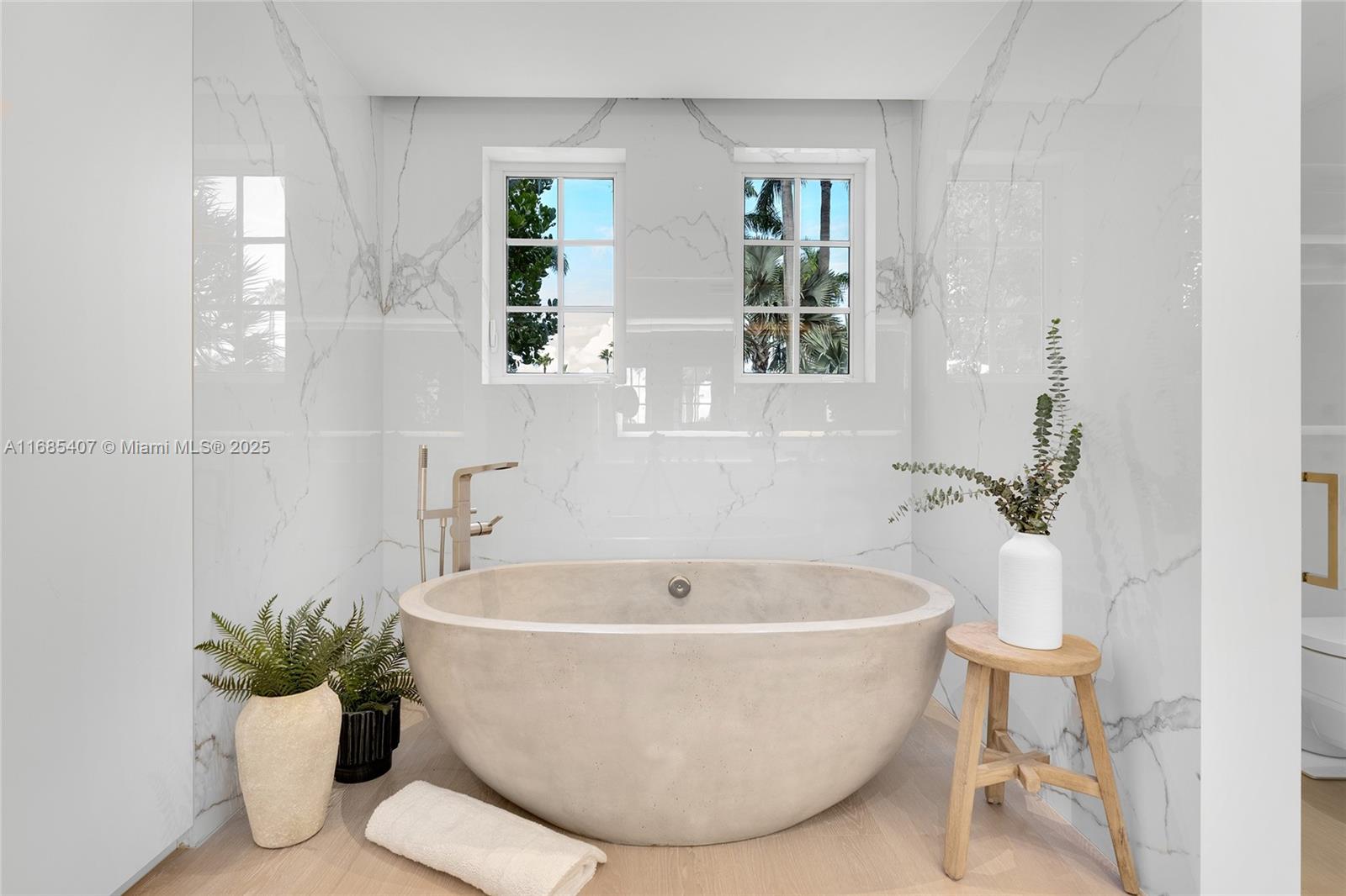 7917 Fisher Island Dr, Miami Beach, Florida, 33109, United States, 4 Bedrooms Bedrooms, ,5 BathroomsBathrooms,Residential,For Sale,7917 Fisher Island Dr,1664892