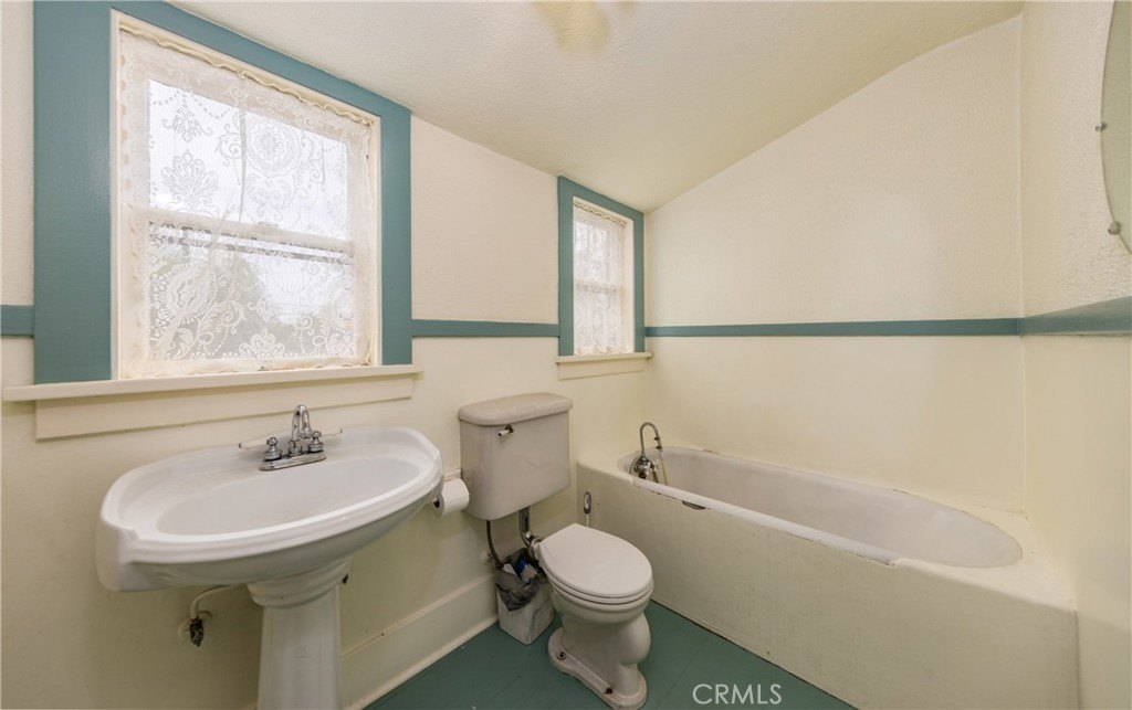 Redlands, California, 92373, United States, 3 Bedrooms Bedrooms, ,2 BathroomsBathrooms,Residential,For Sale,1929009