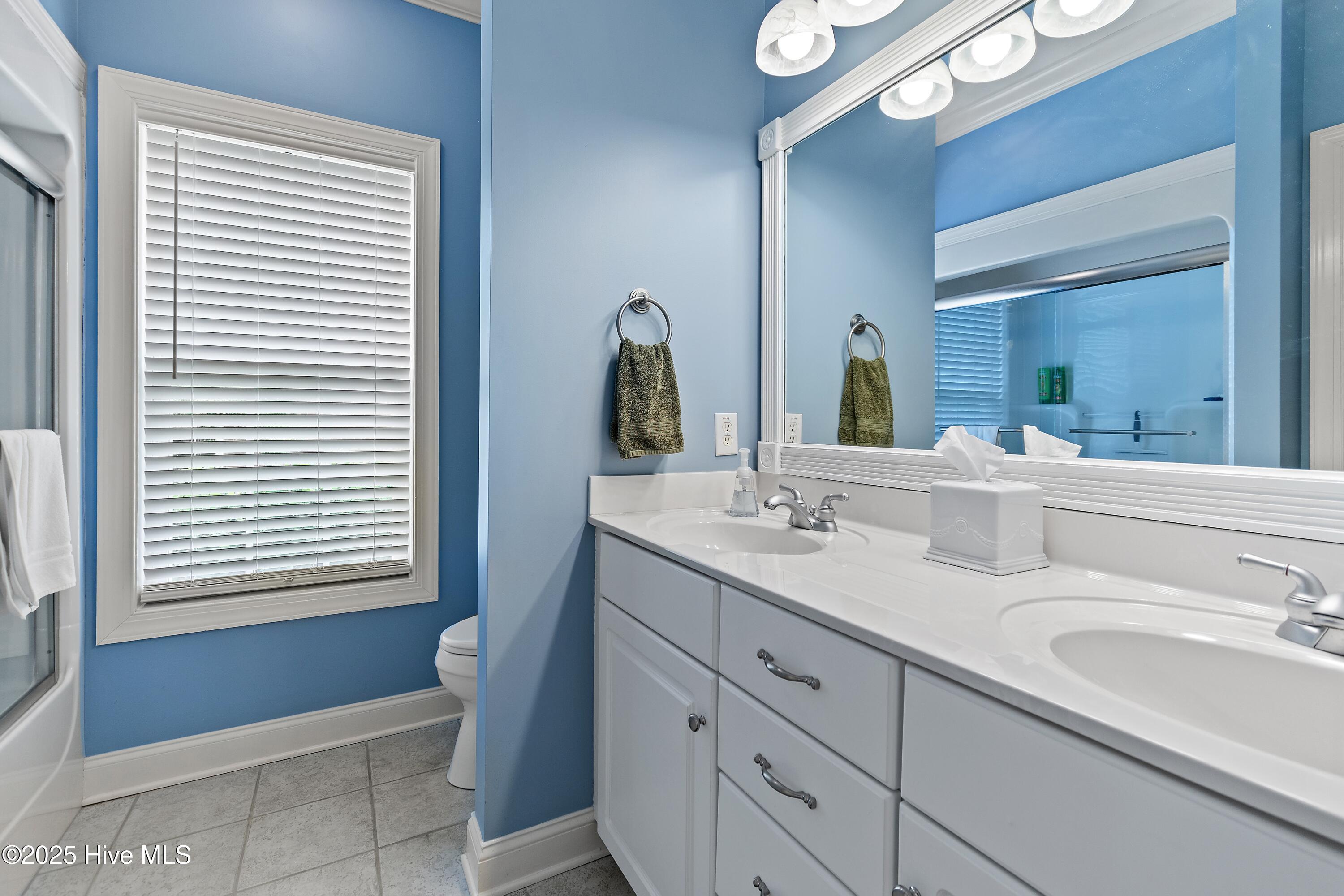 Southport, North Carolina, 28461, United States, 4 Bedrooms Bedrooms, ,3 BathroomsBathrooms,Residential,For Sale,1903554