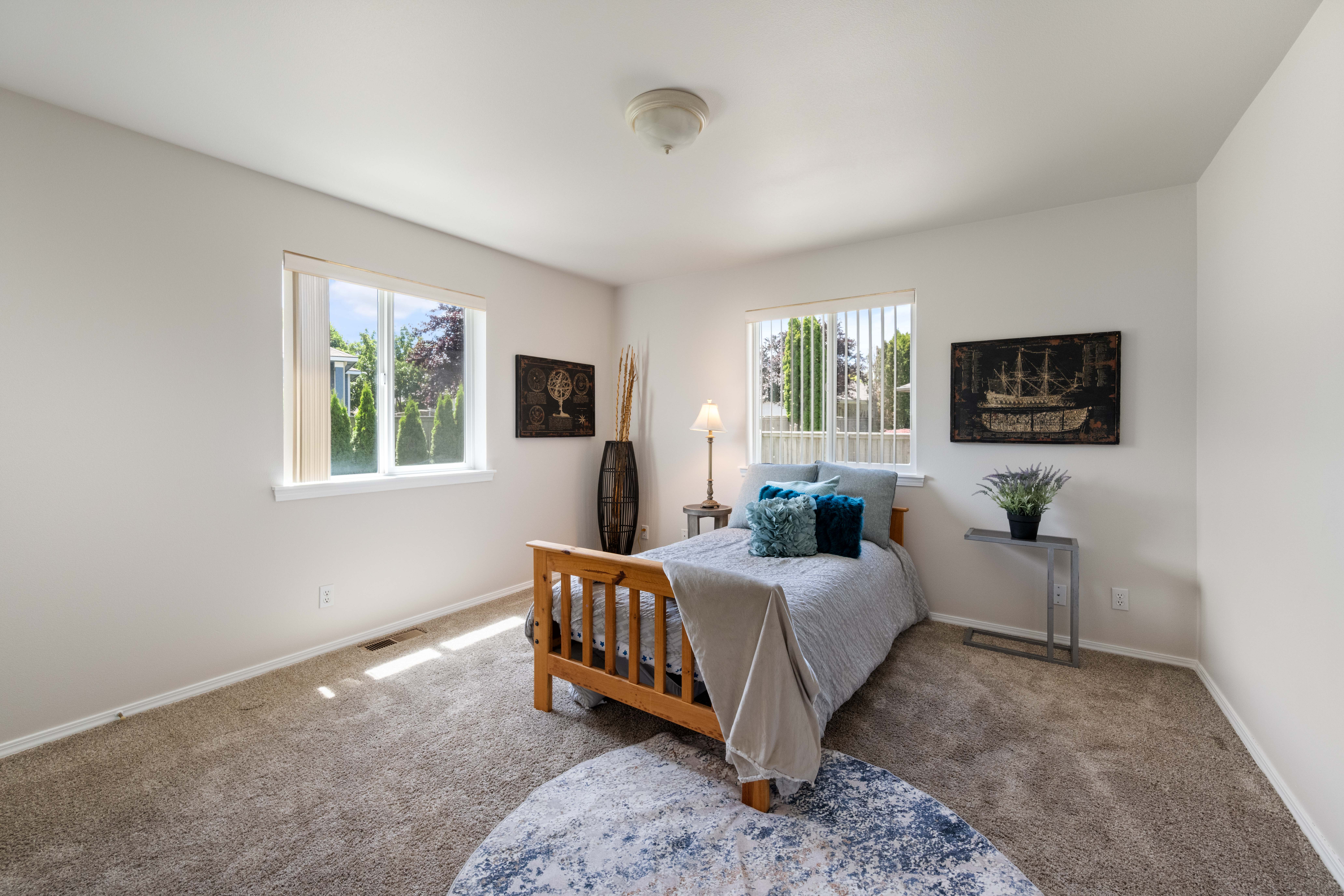  4+ Bedrooms with 3 car garage in Creekstone - 物件實景