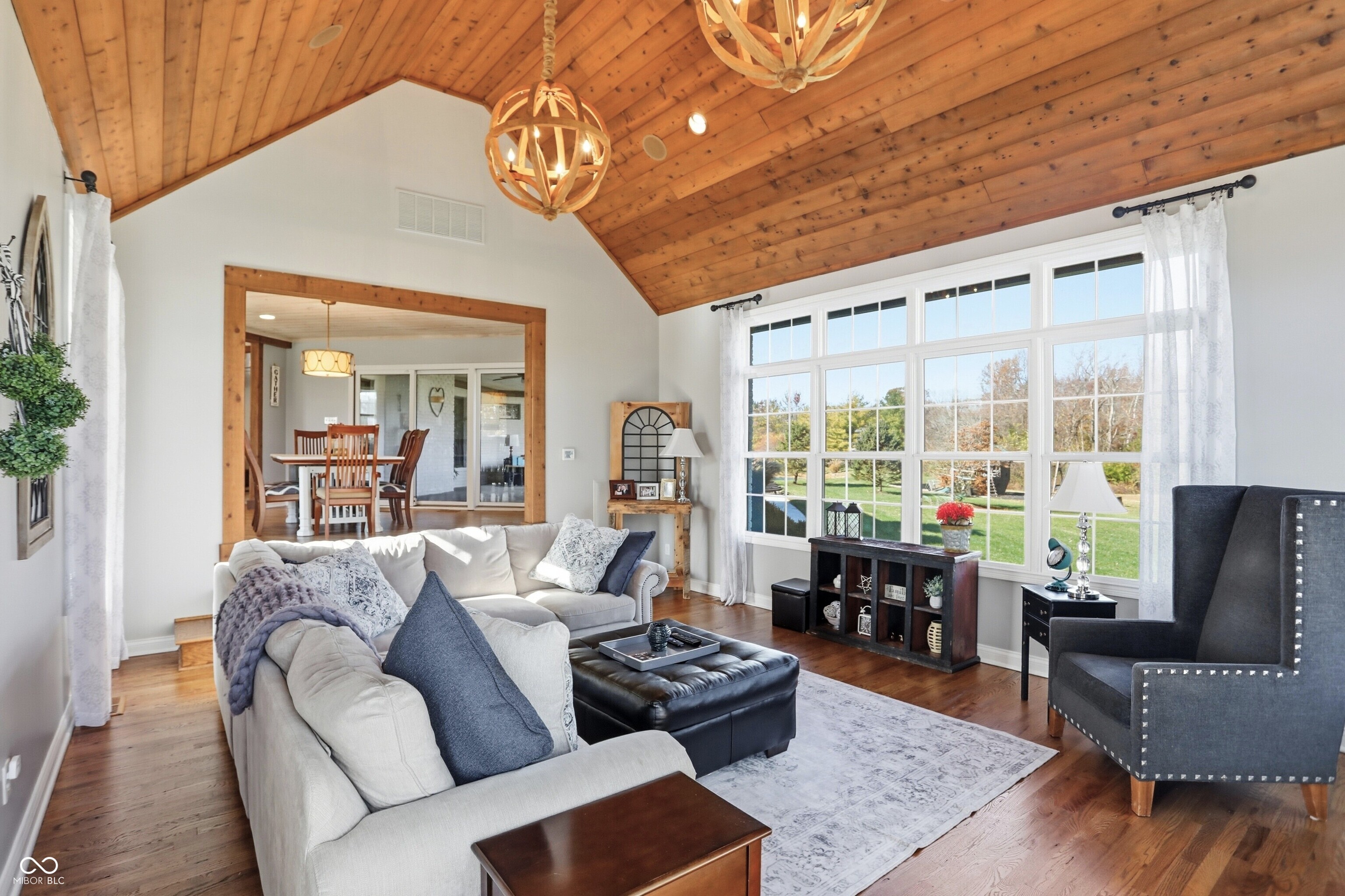 Bargersville, Indiana, 46106, United States, 5 Bedrooms Bedrooms, ,6 BathroomsBathrooms,Residential,For Sale,1992401