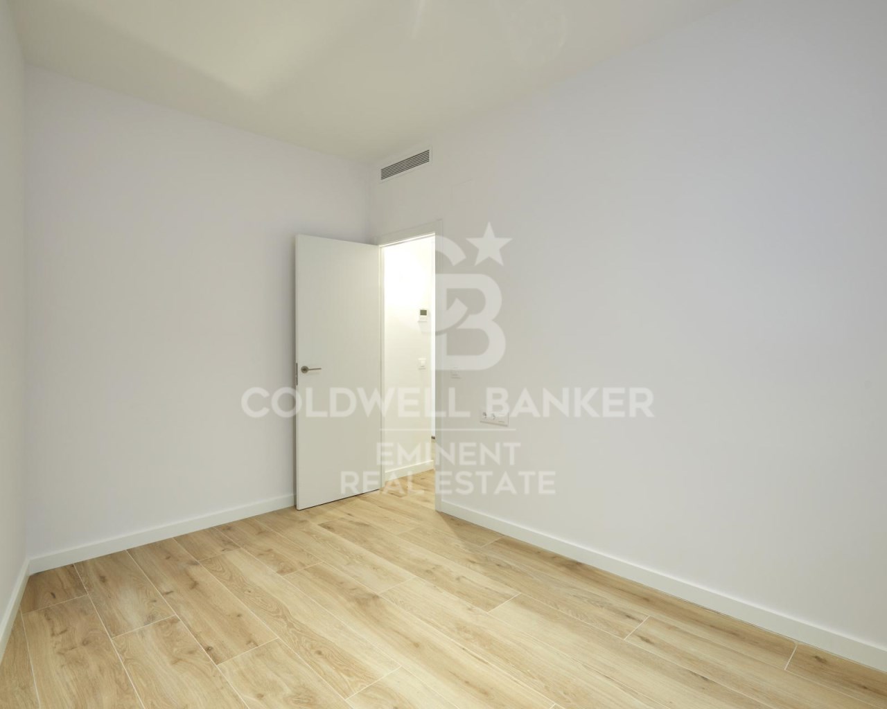 Barcelona, Catalonia, ES, 3 Bedrooms Bedrooms, ,2 BathroomsBathrooms,Residential,For Sale,1827356