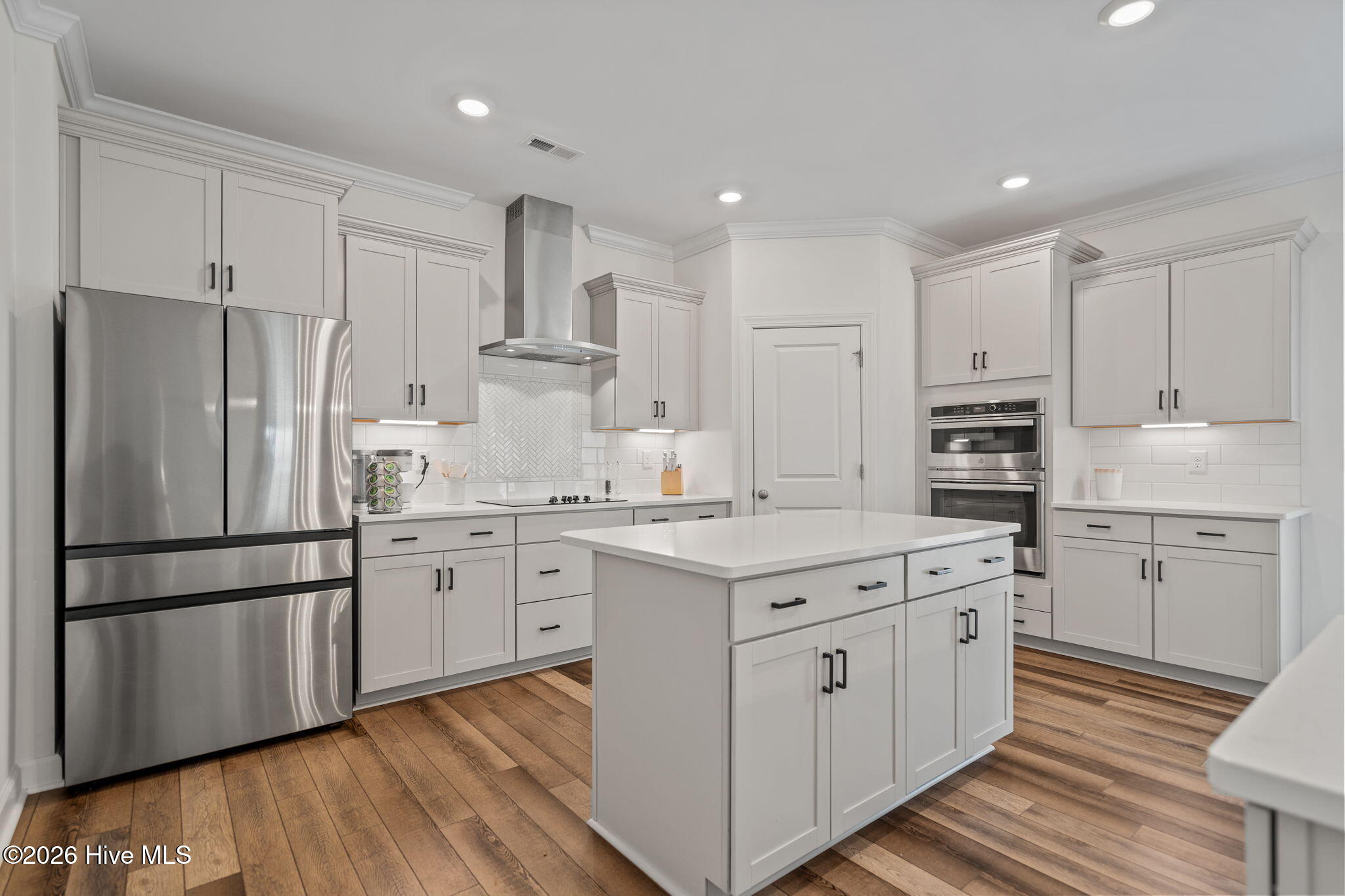 Wilmington, North Carolina, 28411, United States, 6 Bedrooms Bedrooms, ,4 BathroomsBathrooms,Residential,For Sale,2030860