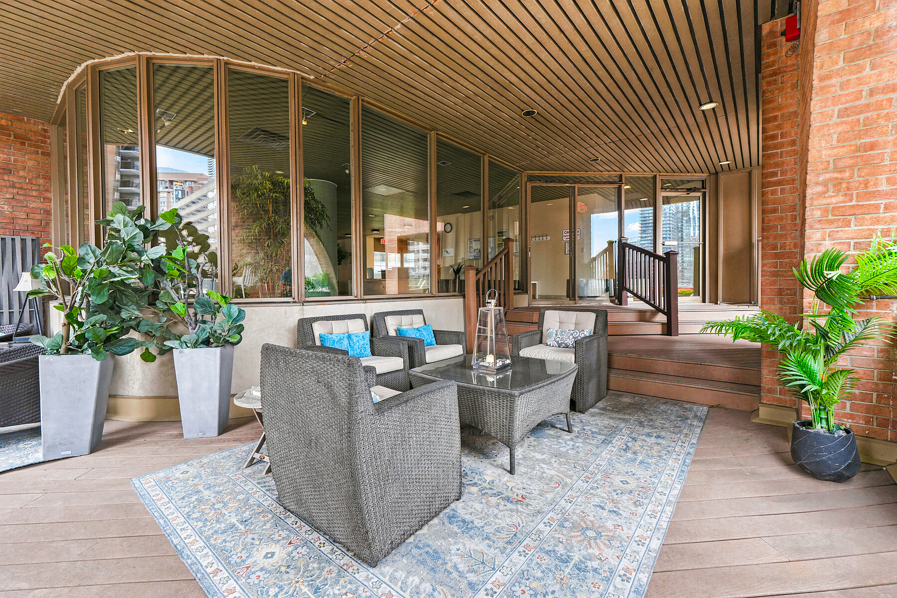  Elevated Yorkville Living - 物件實景