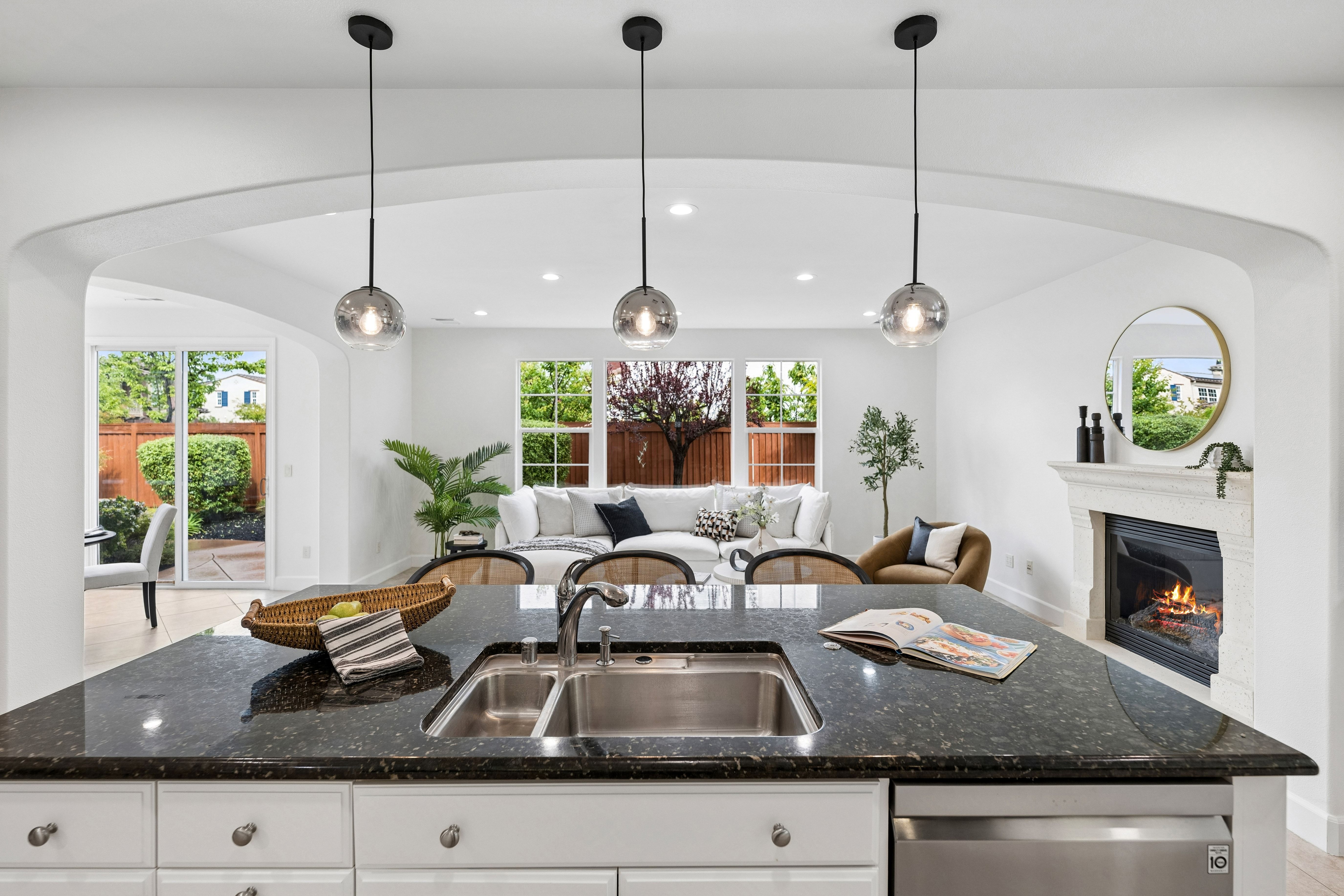  Exceptional Magnolia Residence with Courtyard Casita - 物件實景