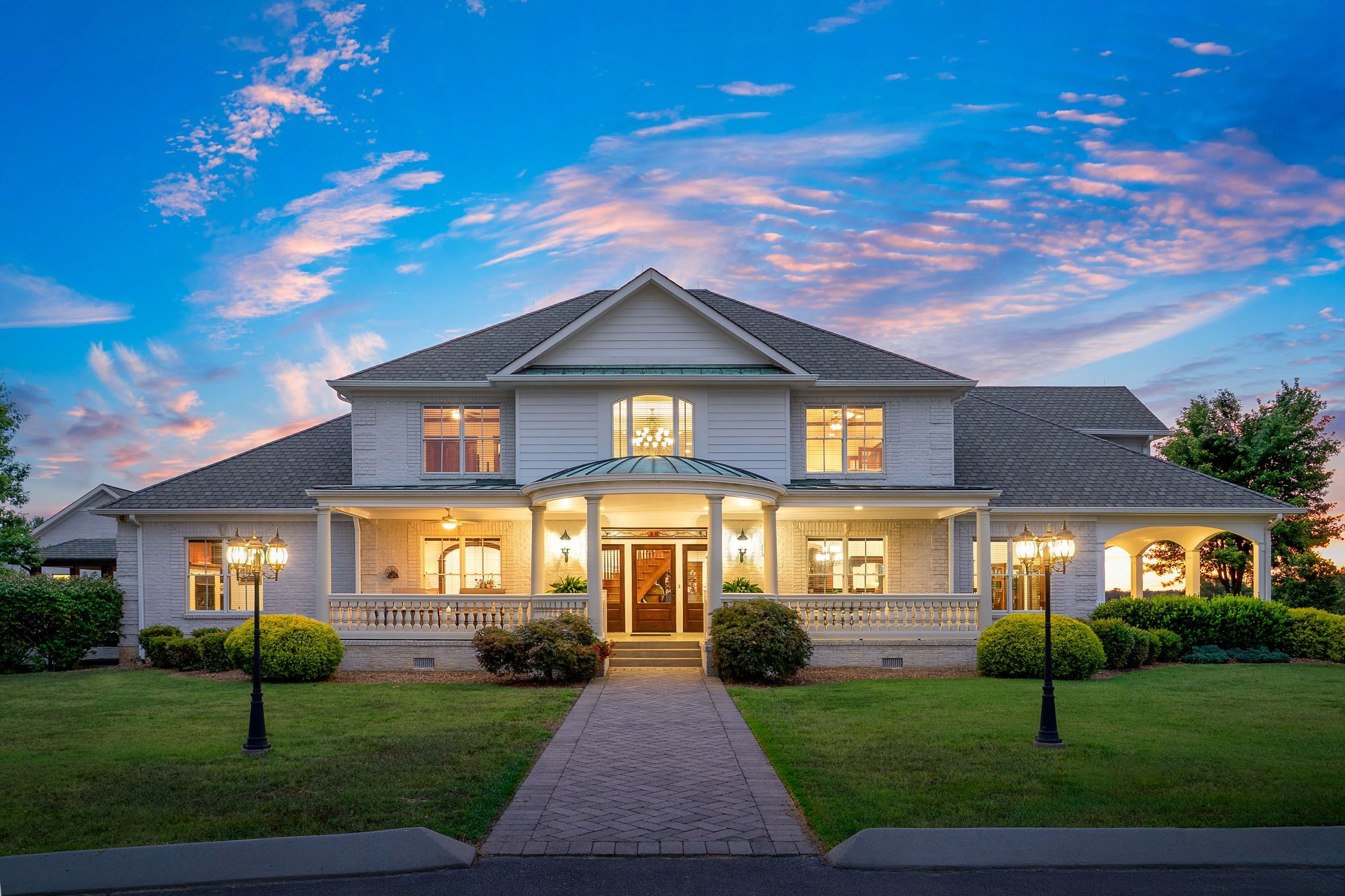 Clarksville, Tennessee, 37040, United States, 4 Bedrooms Bedrooms, ,4 BathroomsBathrooms,Residential,For Sale,1981354