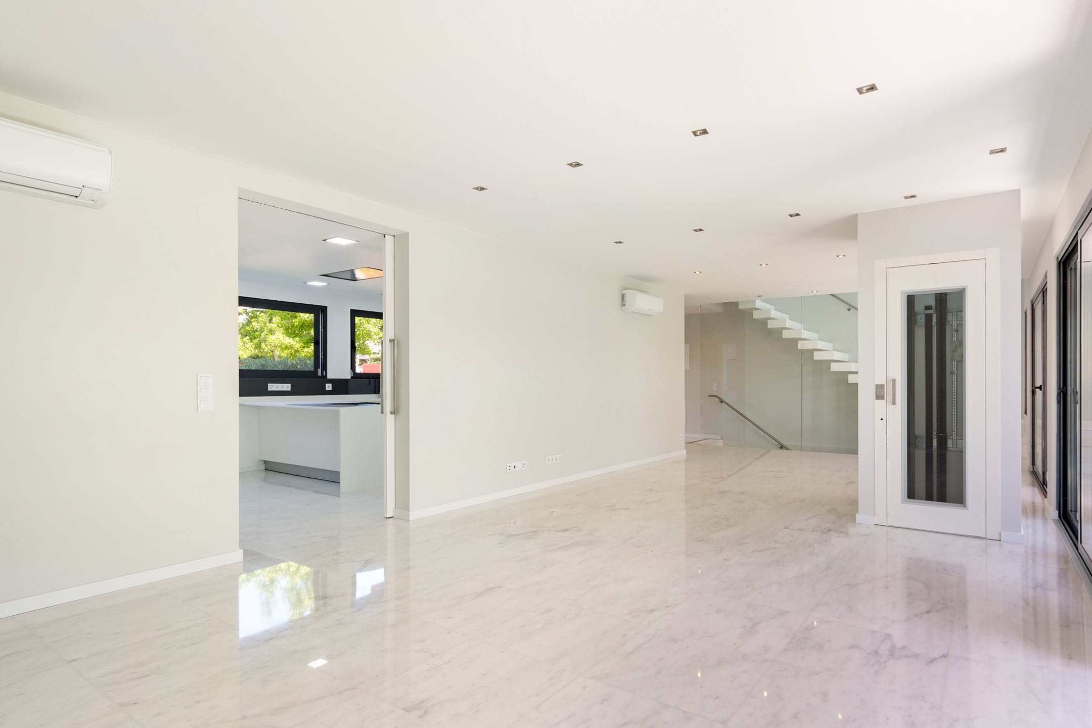 Sintra, Lisbon, 2635-459, PT, 3 Bedrooms Bedrooms, ,4 BathroomsBathrooms,Residential,For Sale,1699450