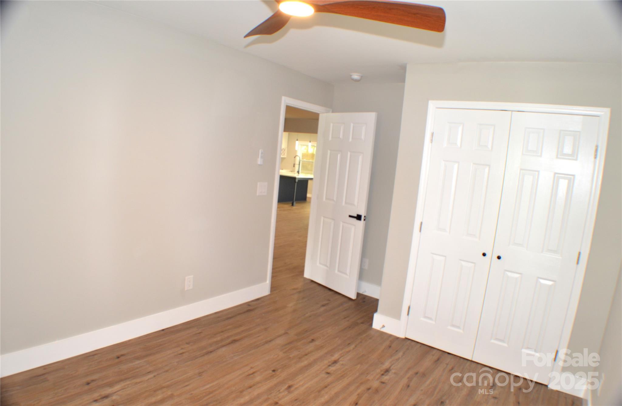 Charlotte, North Carolina, 28210, United States, 3 Bedrooms Bedrooms, ,3 BathroomsBathrooms,Residential,For Sale,1836887