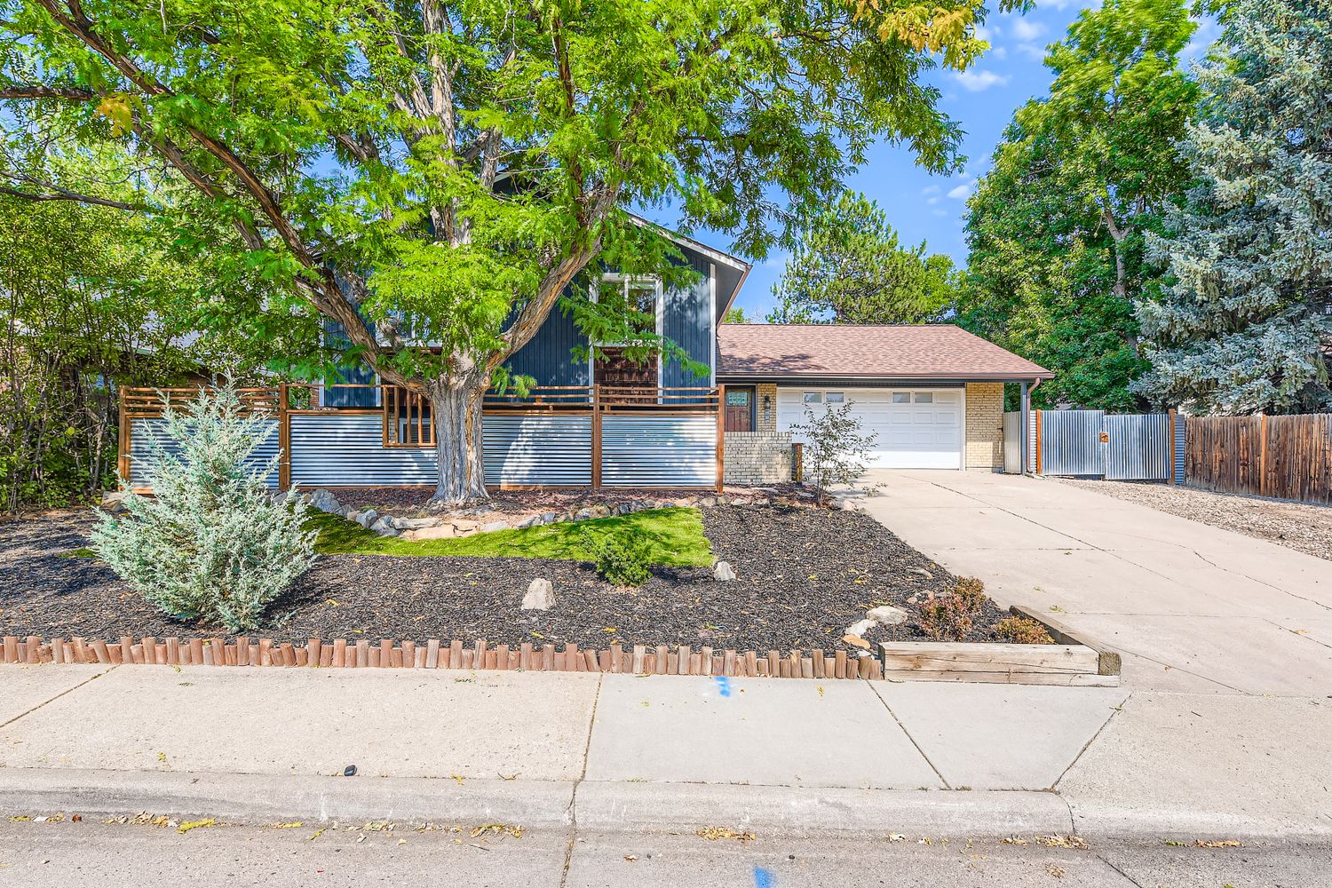 Littleton, Colorado, 80128, United States, 3 Bedrooms Bedrooms, ,Residential,For Sale,1937814