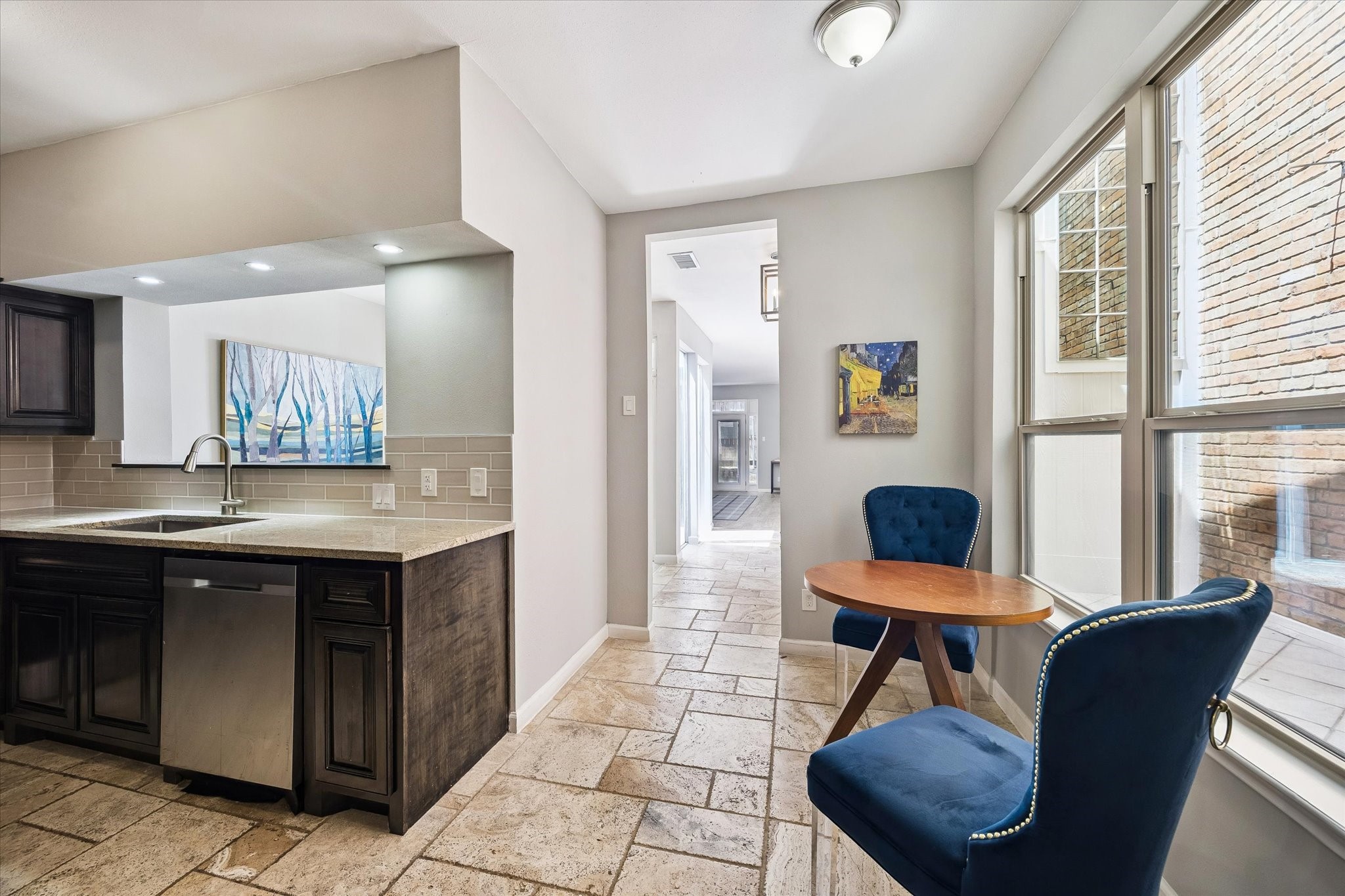  7483 Brompton Street - 物件實景