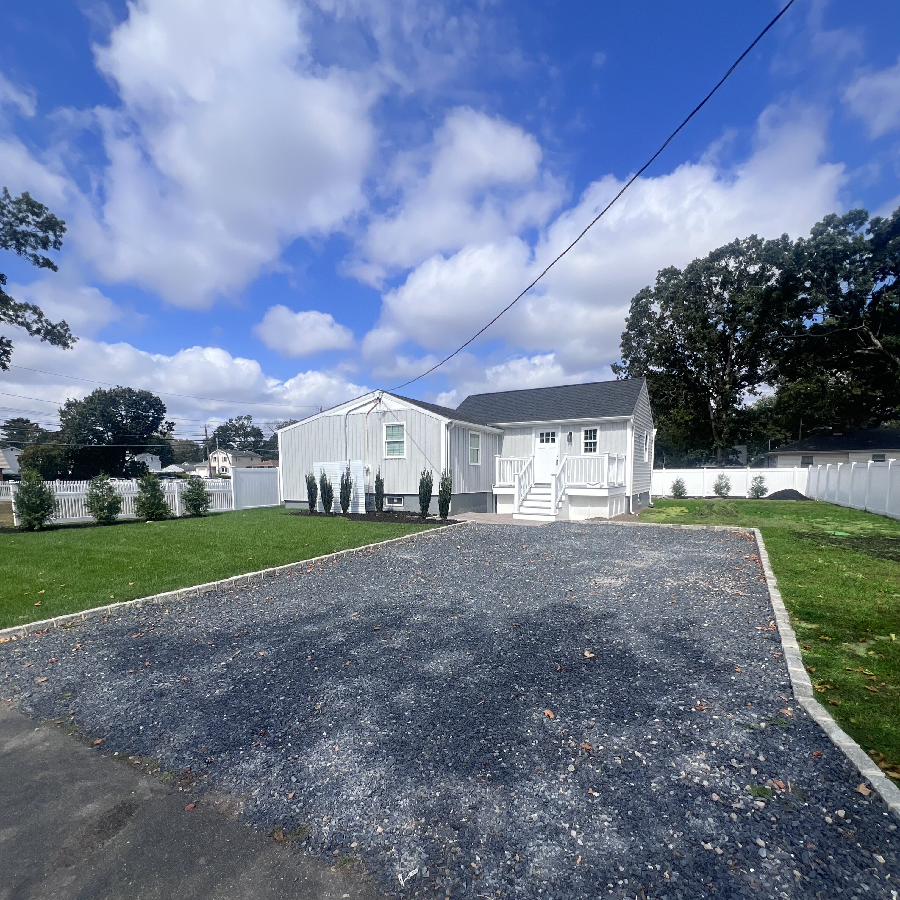 North Babylon, New York, 11703, United States, 3 Bedrooms Bedrooms, ,2 BathroomsBathrooms,Residential,For Sale,1917500