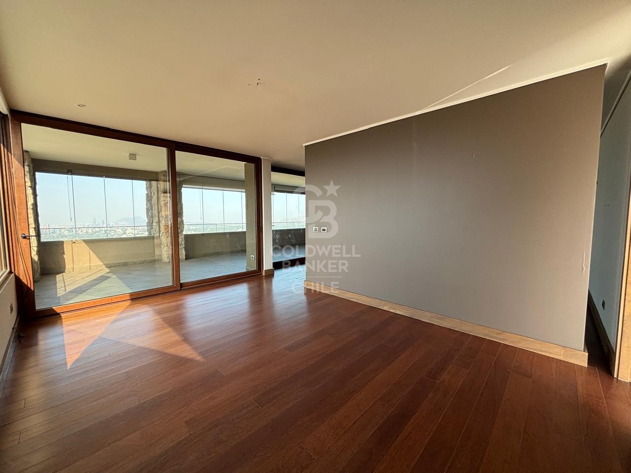 Vitacura, Chile, 4 Bedrooms Bedrooms, ,5 BathroomsBathrooms,Residential,For Sale,1837015