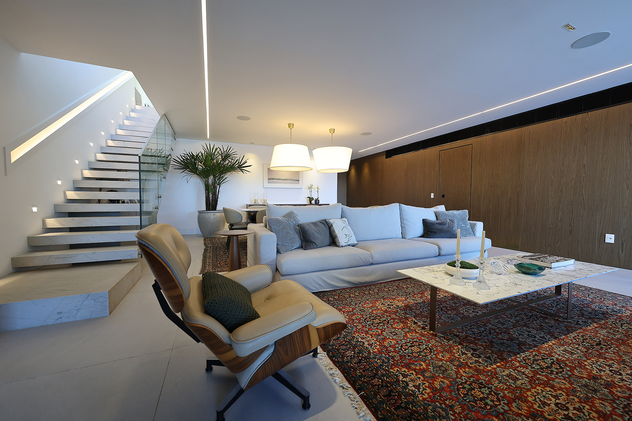  Uninterrupted Ocean Views in a One-of-a-Kind Penthouse in Leblon - 物件實景