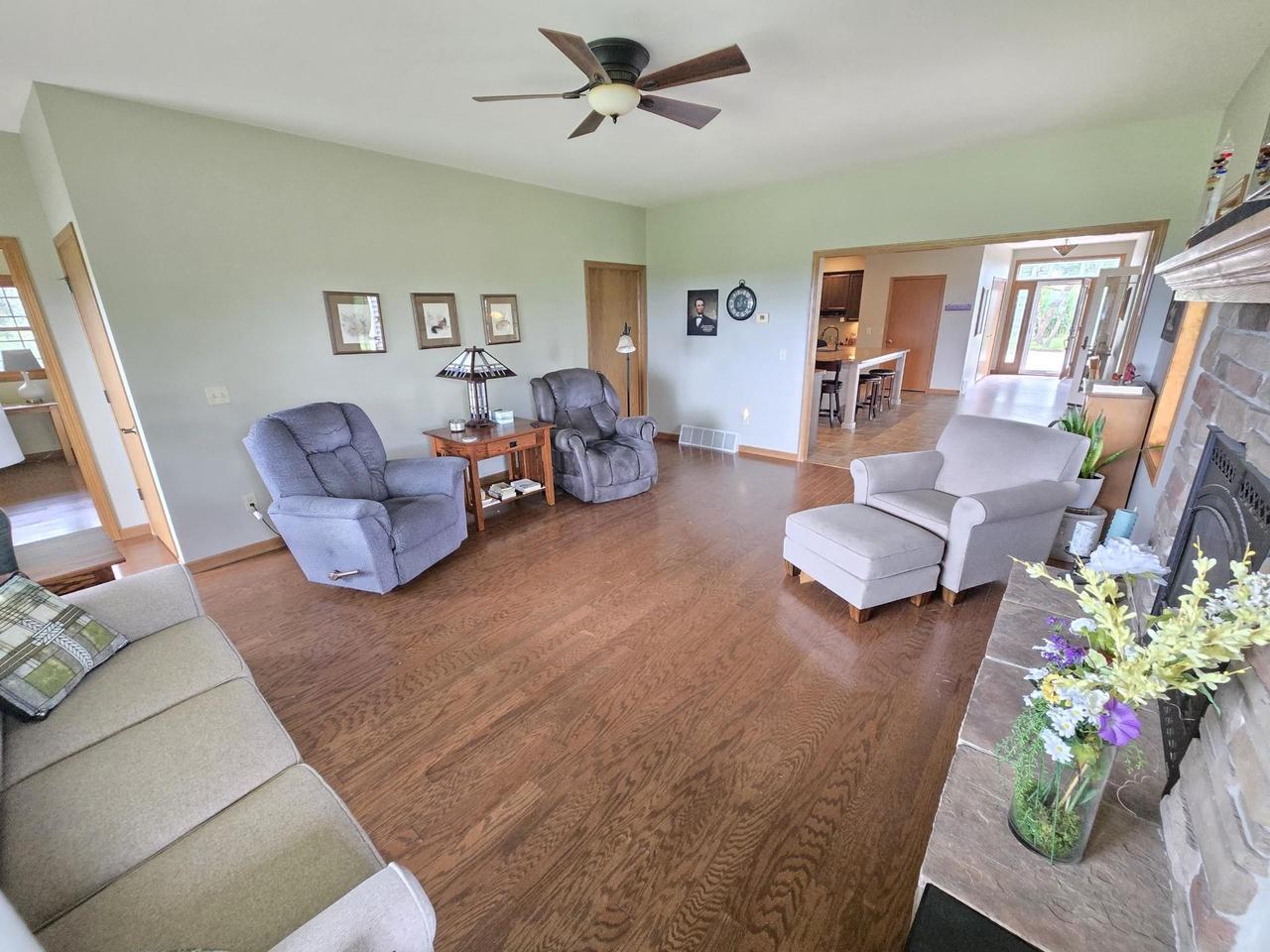 Green Lake, Wisconsin, 54941, United States, 4 Bedrooms Bedrooms, ,3 BathroomsBathrooms,Residential,For Sale,1928712