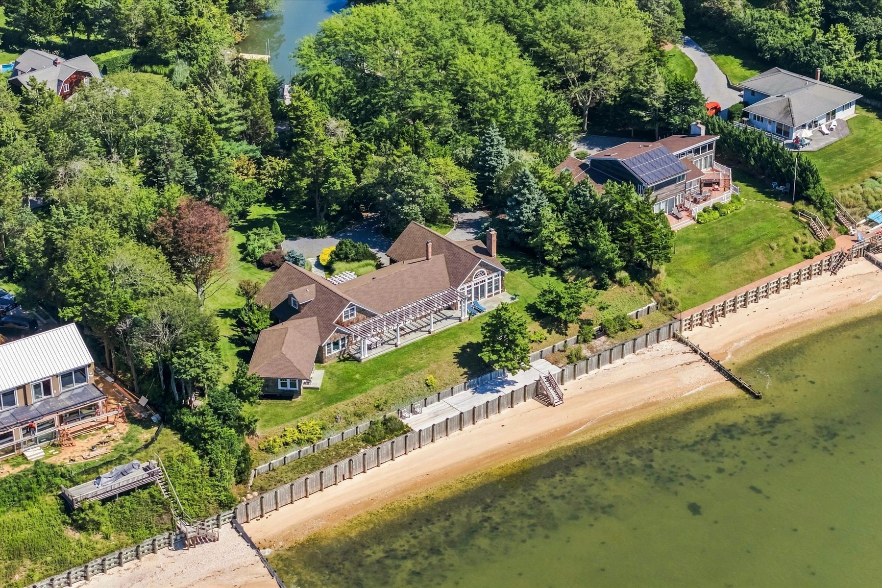  920 Cedar Point Drive E, Southold, NY, 11971 - 物件實景