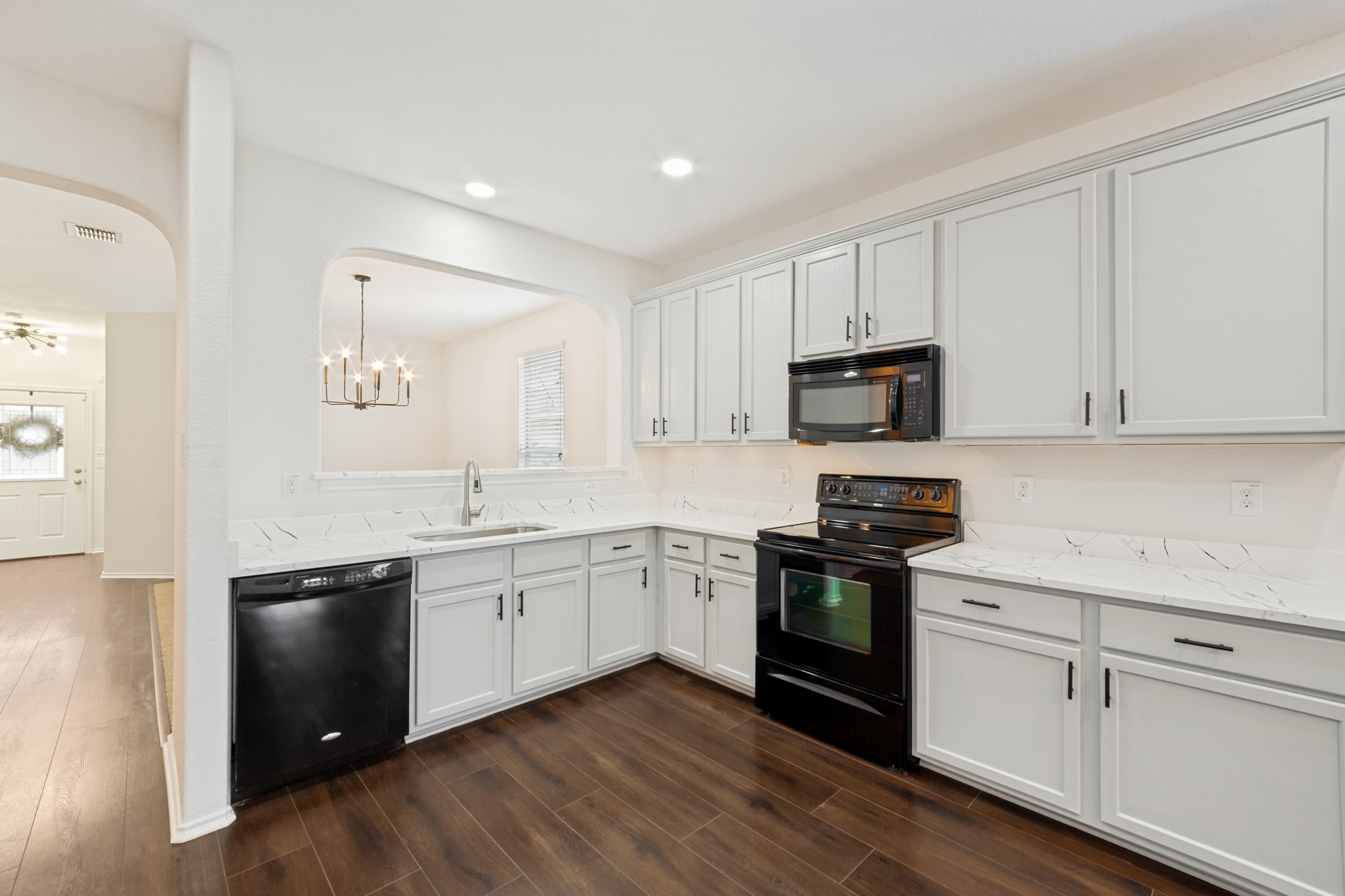  Charming Home with Fireplace and Patio - 物件實景