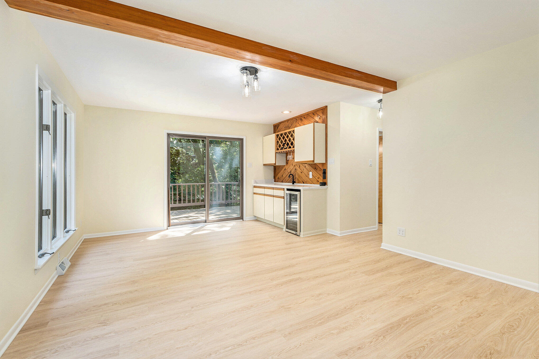 Beverly Shores, Indiana, 46301, United States, 3 Bedrooms Bedrooms, ,3 BathroomsBathrooms,Residential,For Sale,1919424
