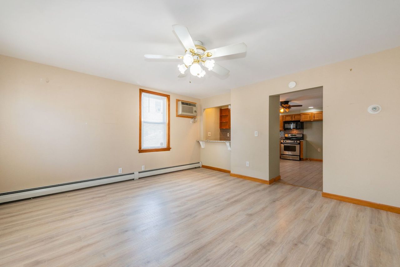 Harrison, New Jersey, 07029, United States, 2 Bedrooms Bedrooms, ,1 BathroomBathrooms,Residential,For Sale,1984057