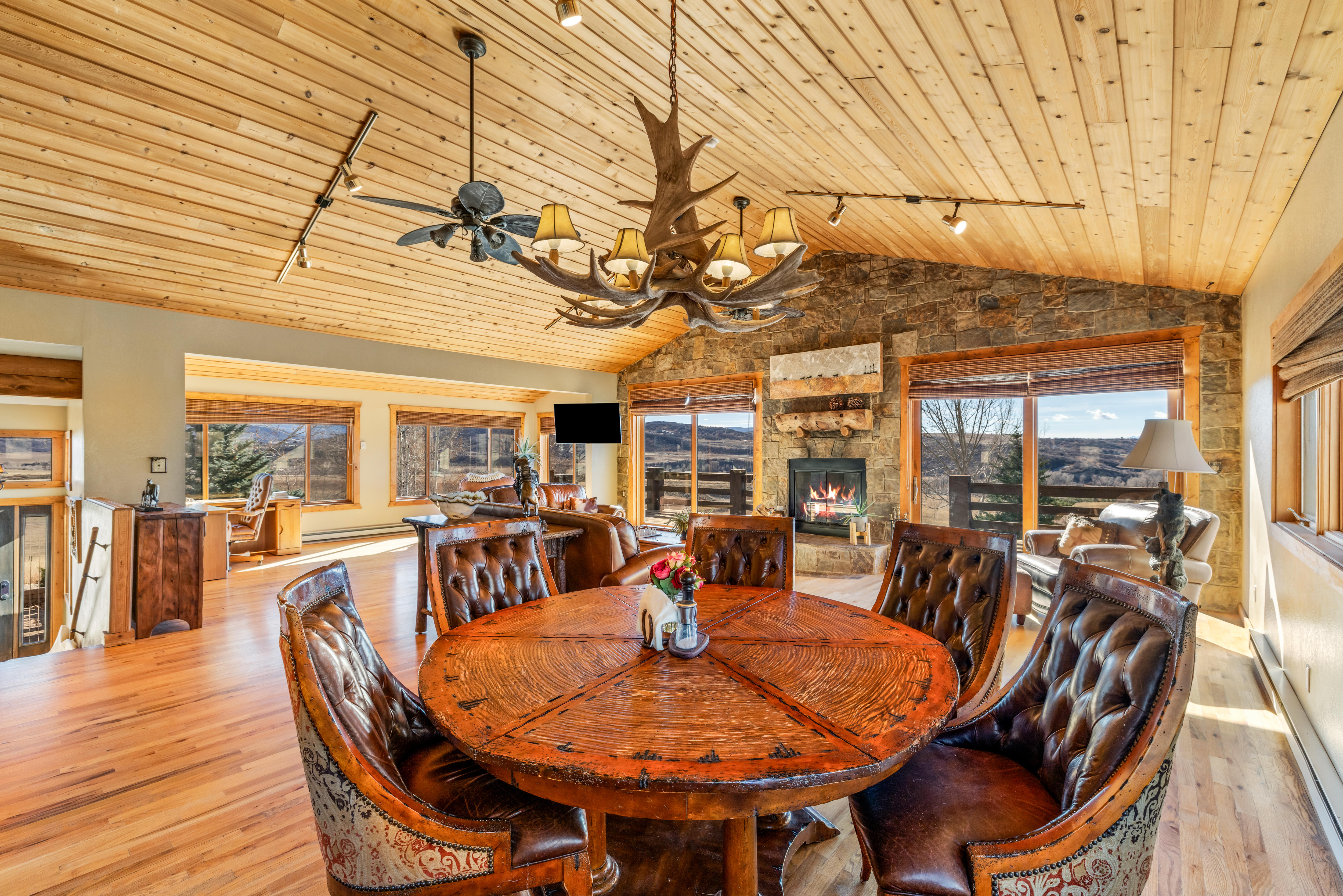  43300 Old Elk Trail Trail - 物件實景