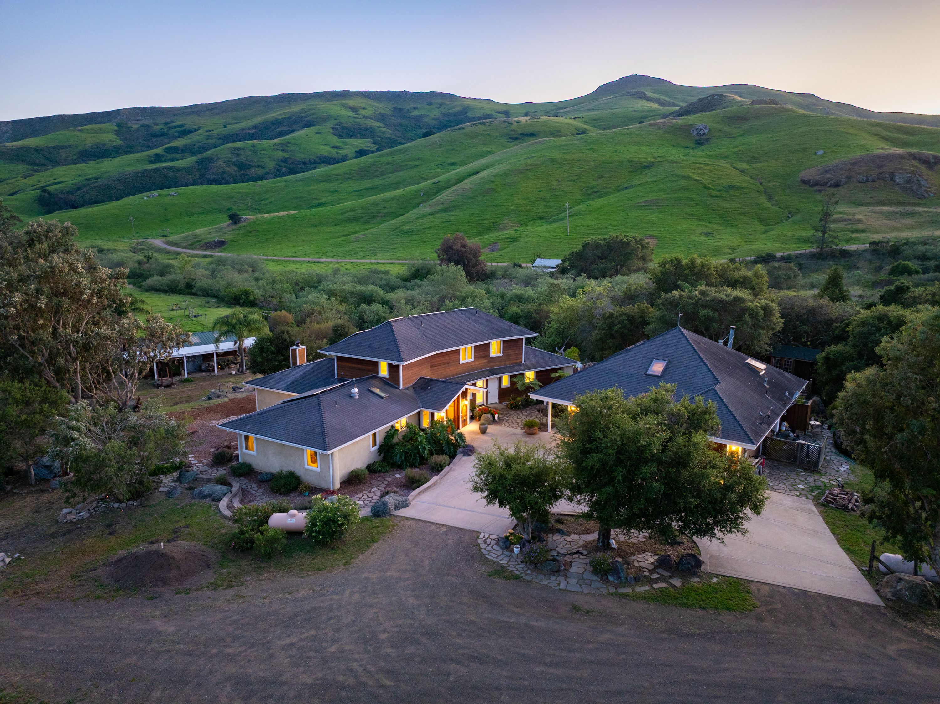  Coastal Ranch Retreat - 物件實景