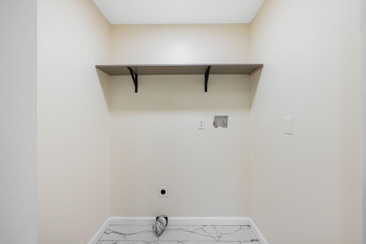 Casco, Maine, 04015, United States, 3 Bedrooms Bedrooms, ,5 BathroomsBathrooms,Residential,For Sale,2001972