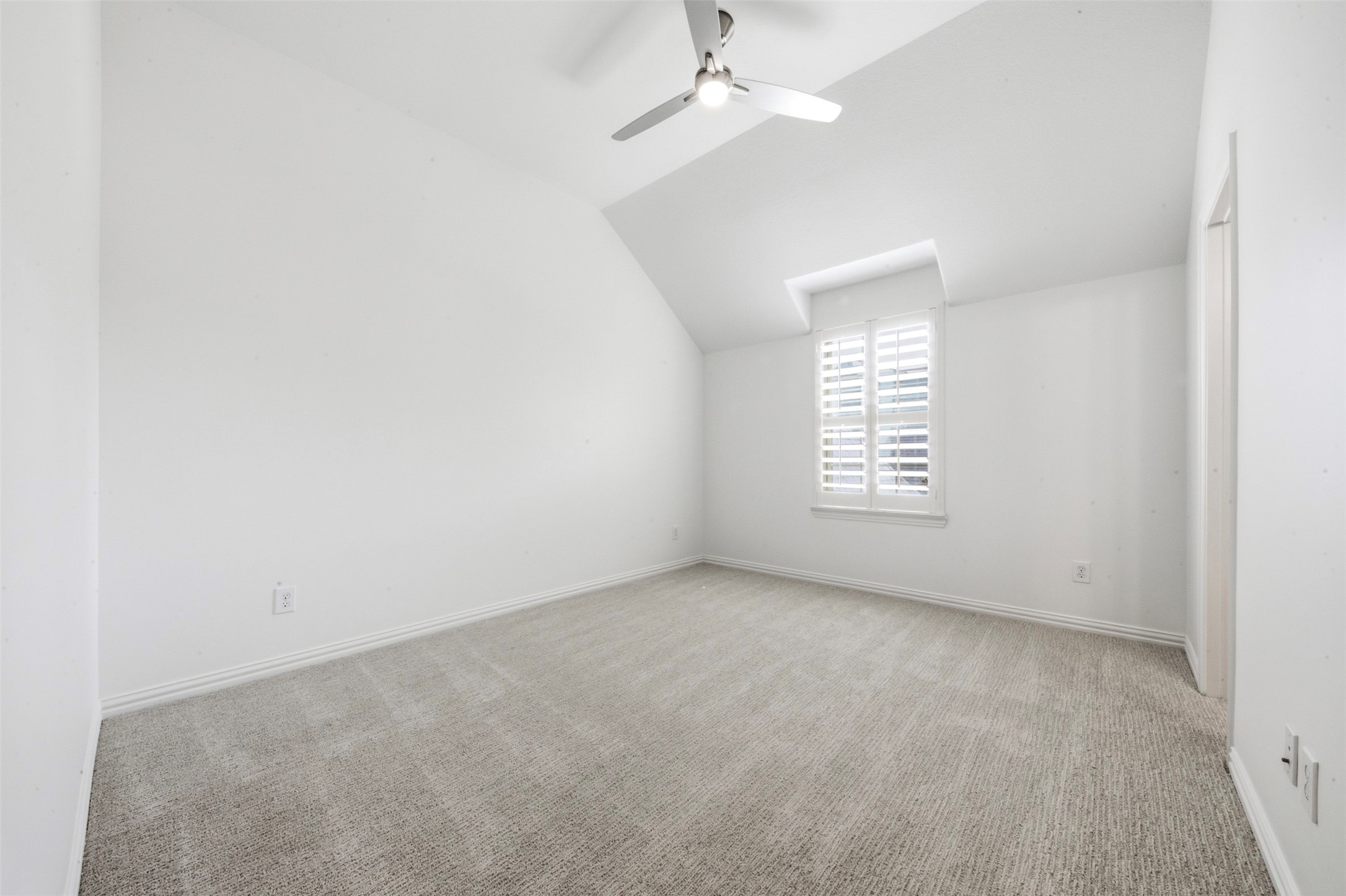  5407 Fleming Rock Lane - 物件實景
