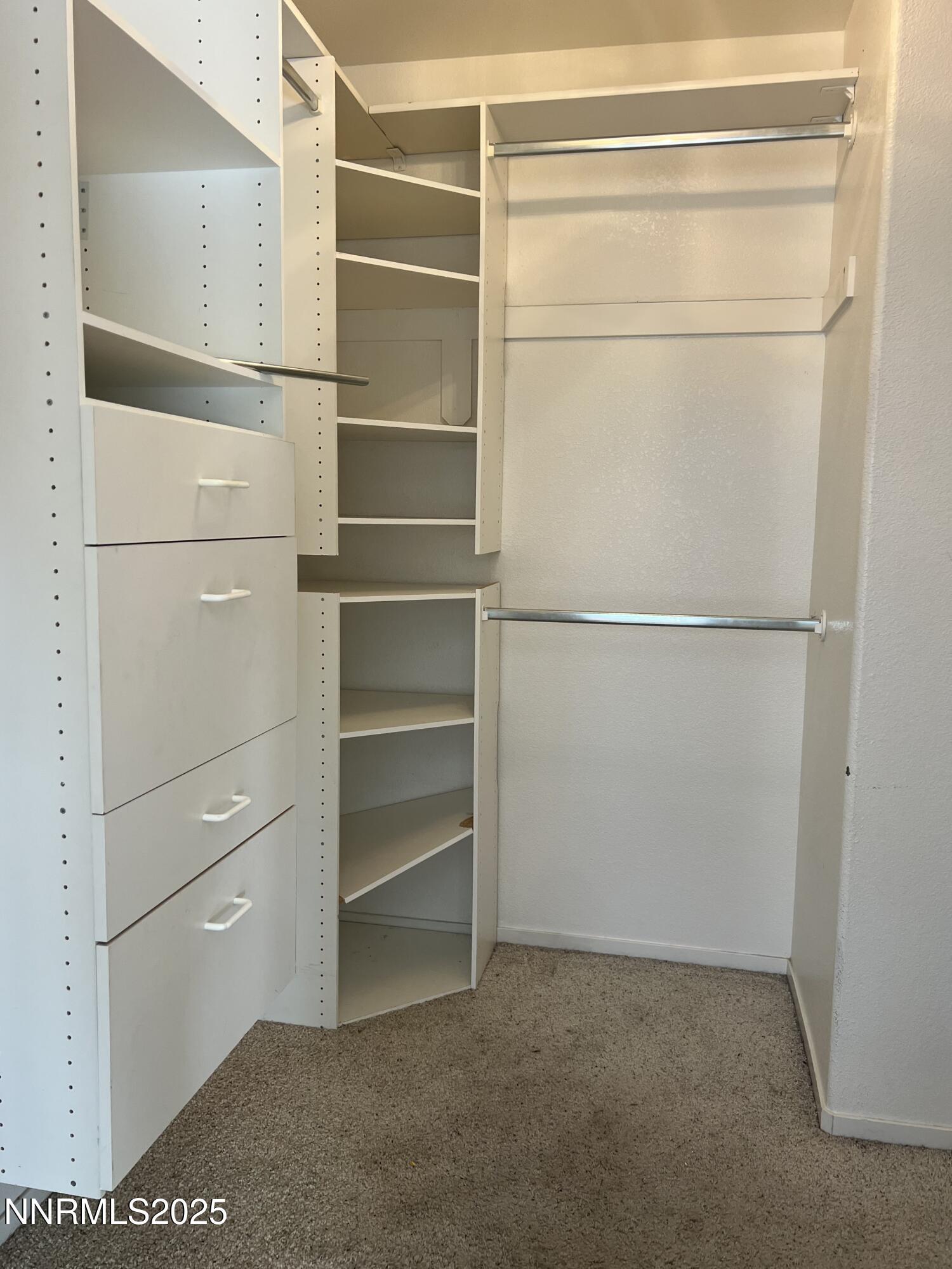 Sparks, Nevada, 89436, United States, 3 Bedrooms Bedrooms, ,3 BathroomsBathrooms,Residential,For Sale,1992114