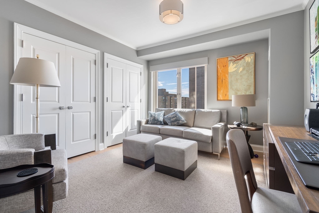Boston, Massachusetts, 02199, United States, 3 Bedrooms Bedrooms, ,3 BathroomsBathrooms,Residential,For Sale,1940659