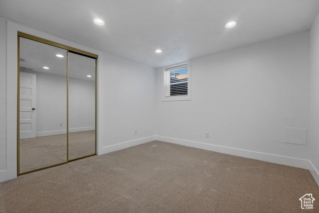 Holladay, Utah, 84121, United States, 4 Bedrooms Bedrooms, ,3 BathroomsBathrooms,Residential,For Sale,1984461