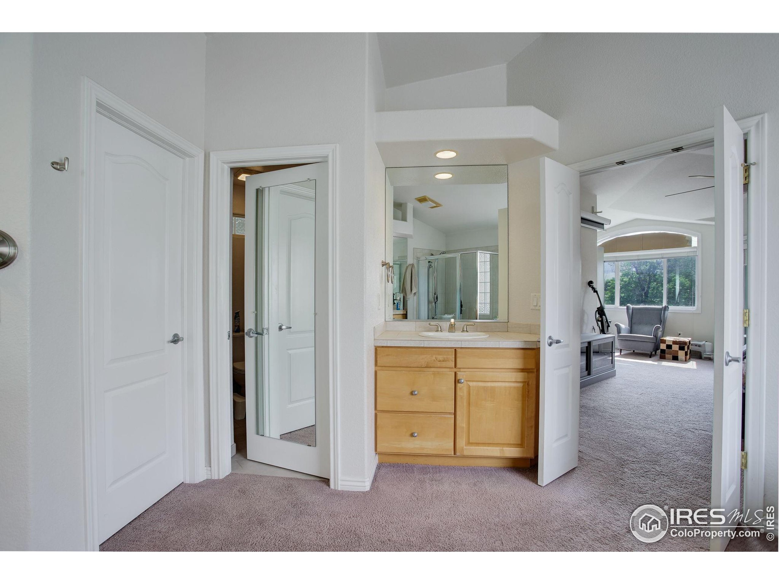 Boulder, Colorado, 80303, United States, 4 Bedrooms Bedrooms, ,3 BathroomsBathrooms,Residential,For Sale,1940401