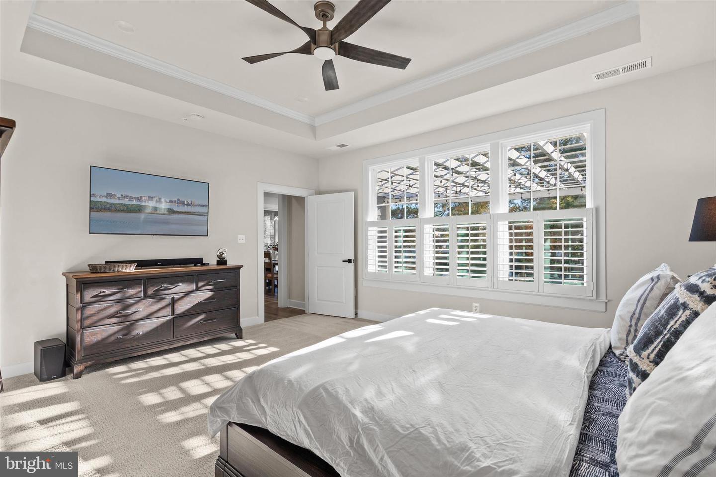 Berlin, Maryland, 21811, United States, 5 Bedrooms Bedrooms, ,4 BathroomsBathrooms,Residential,For Sale,1989737