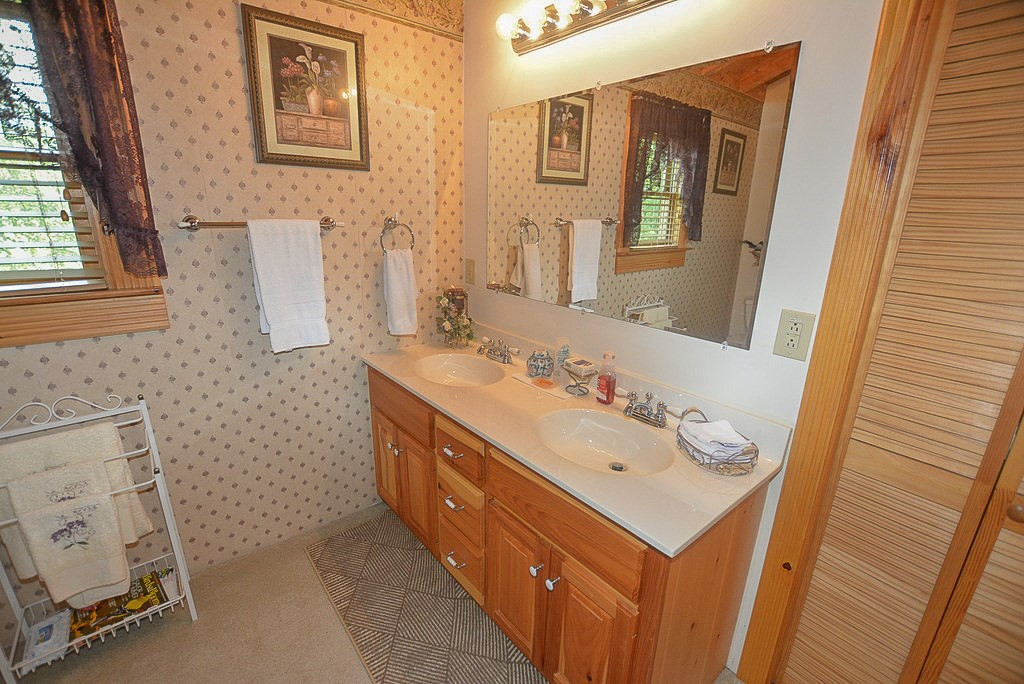 Sevierville, Tennessee, 37876, United States, 2 Bedrooms Bedrooms, ,2 BathroomsBathrooms,Residential,For Sale,1976513