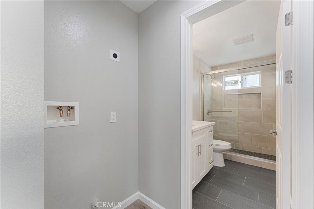 Montebello, California, 90640, United States, ,Residential,For Sale,1998706