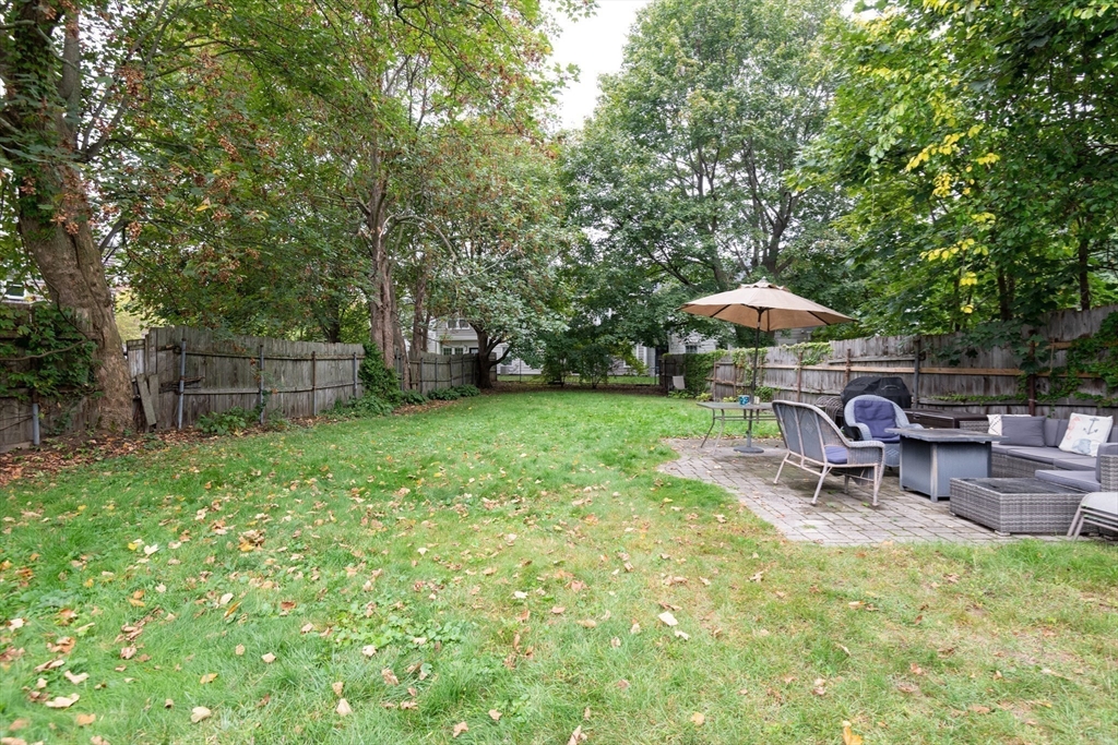 Salem, Massachusetts, 01970, United States, 3 Bedrooms Bedrooms, ,2 BathroomsBathrooms,Residential,For Sale,1990953