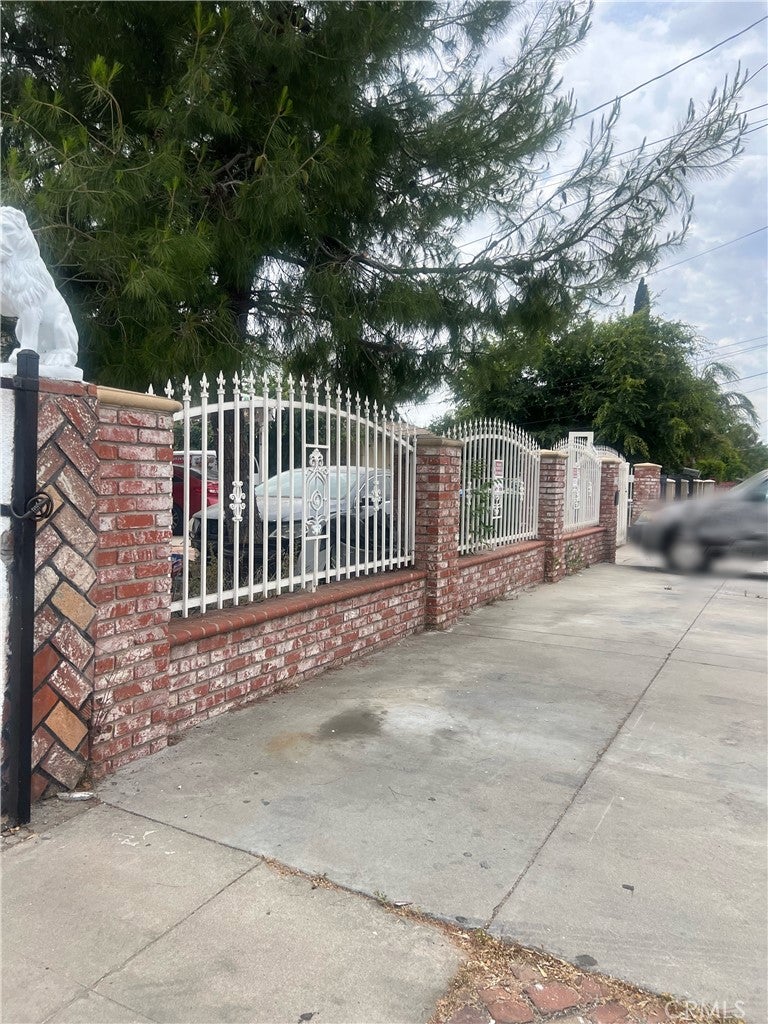 Pacoima, California, 91331, United States, 4 Bedrooms Bedrooms, ,3 BathroomsBathrooms,Residential,For Sale,1792680