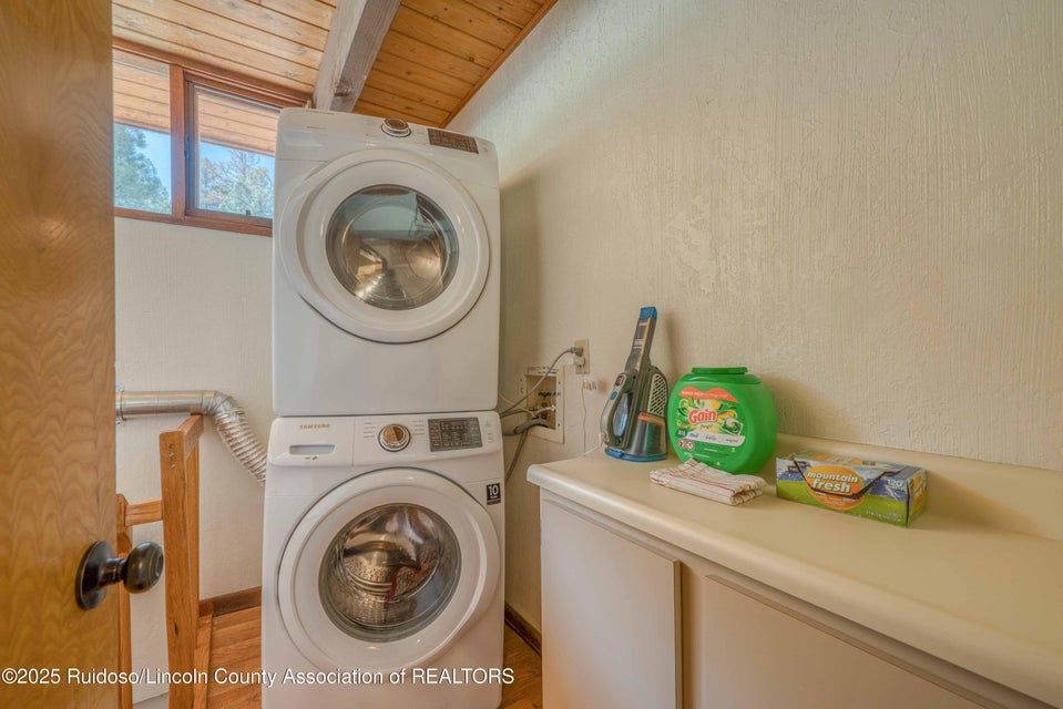 Alto, New Mexico, 88312, United States, 3 Bedrooms Bedrooms, ,2 BathroomsBathrooms,Residential,For Sale,1924263