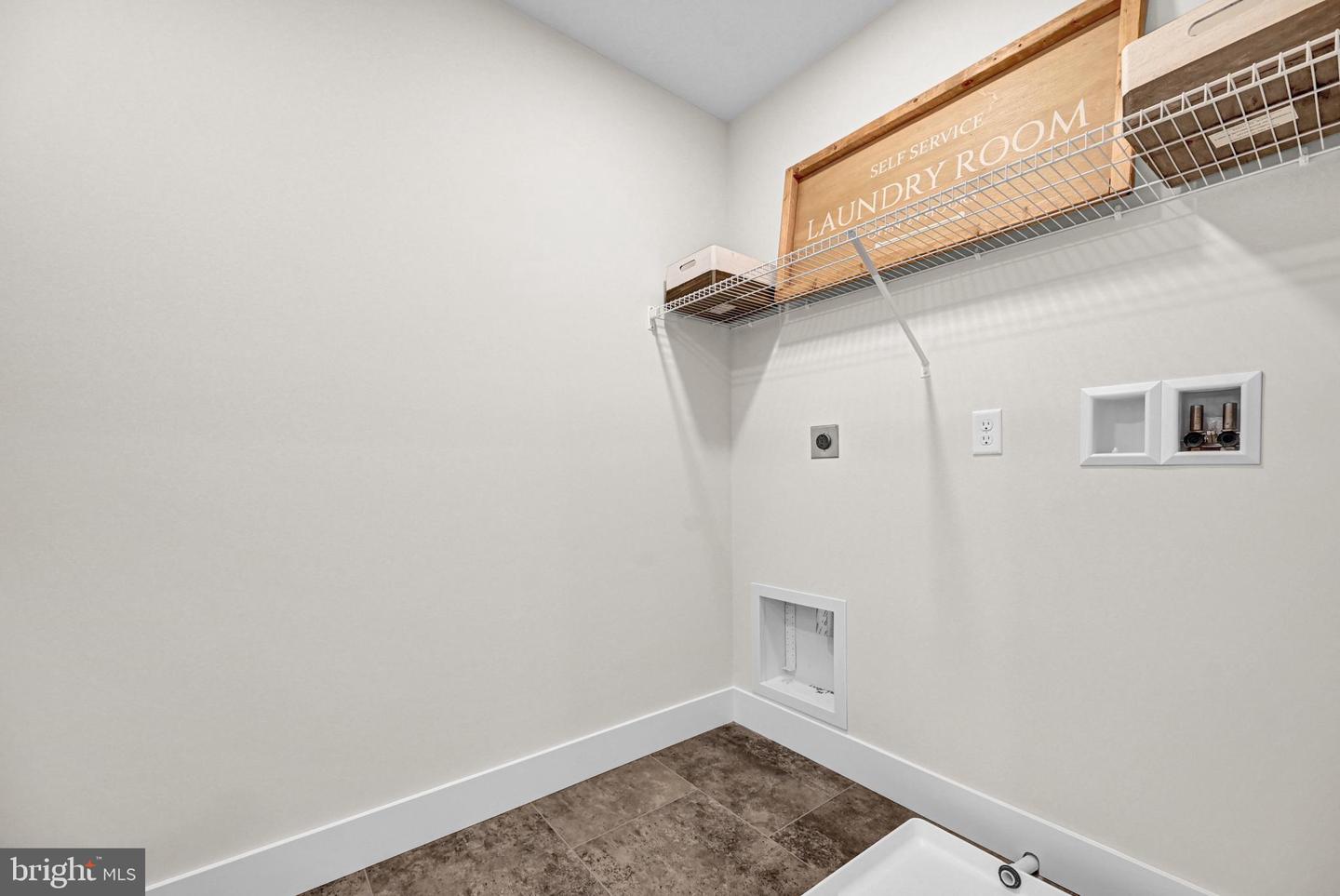 705 Oxford Drive Unit 39, York, Pennsylvania, 17406, United States, 4 Bedrooms Bedrooms, ,5 BathroomsBathrooms,Residential,For Sale,705 Oxford Drive Unit 39,1628330