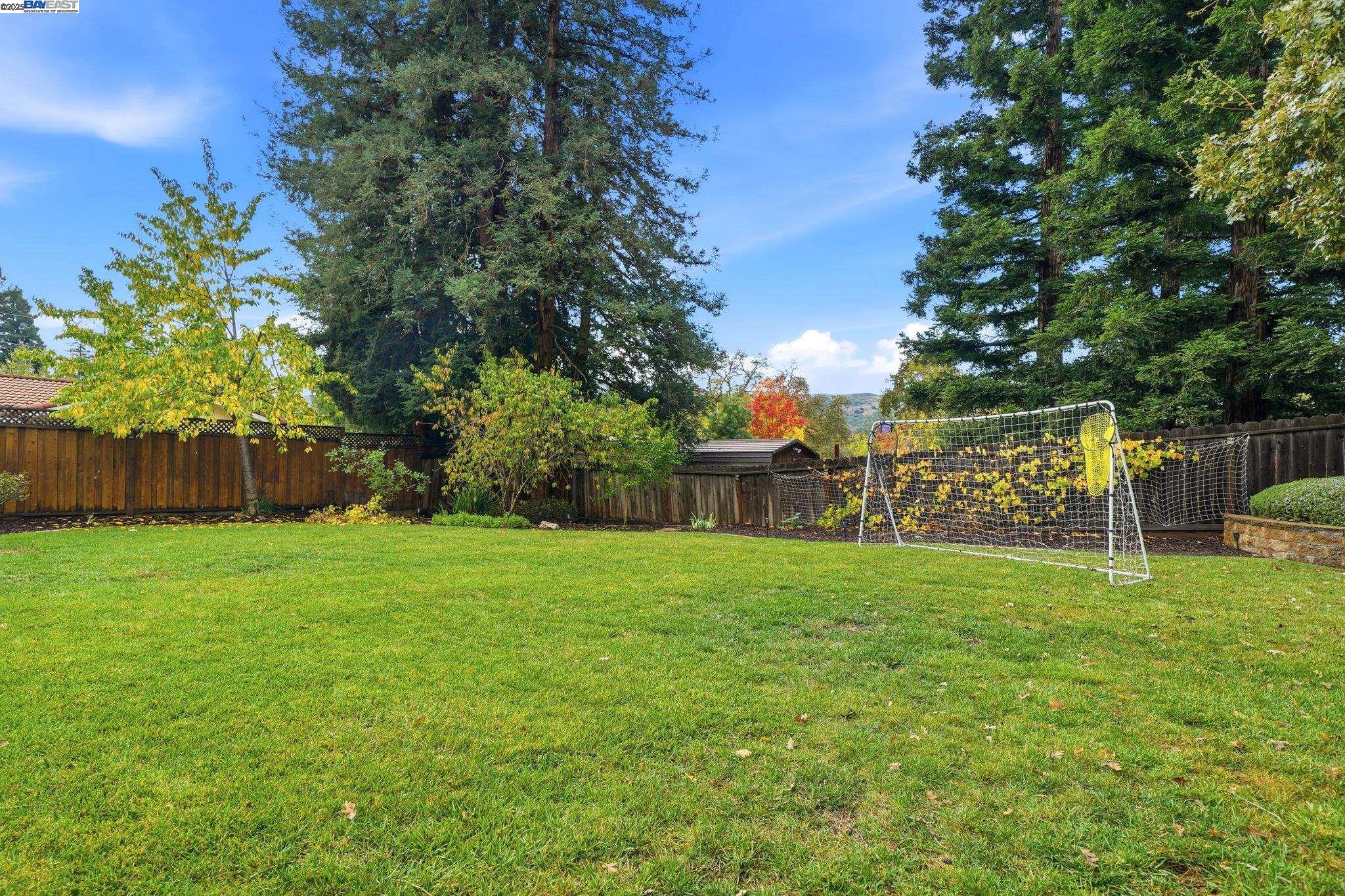 Danville, California, 94526, United States, 4 Bedrooms Bedrooms, ,3 BathroomsBathrooms,Residential,For Sale,1992815