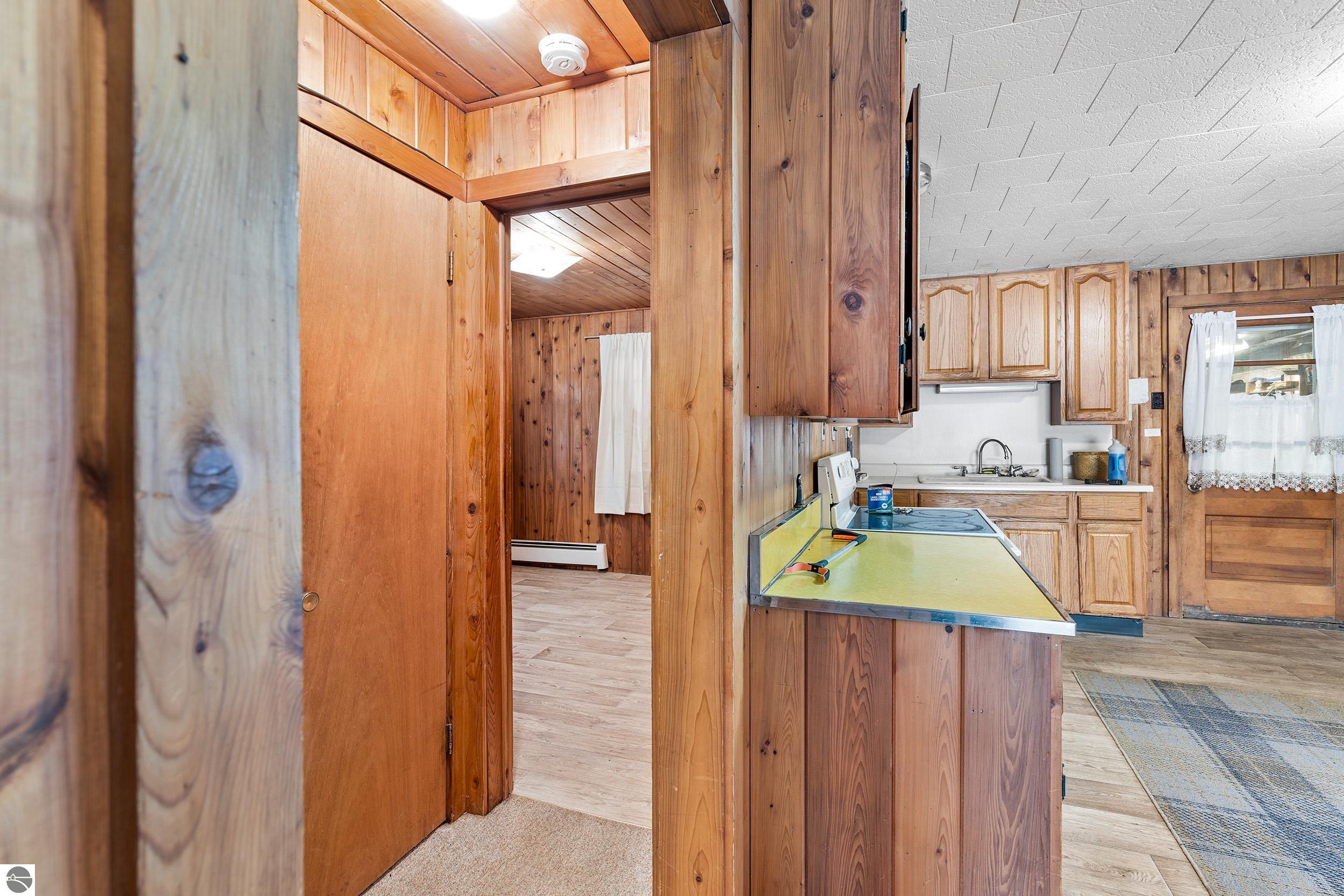 Bellaire, Michigan, 49615, United States, 2 Bedrooms Bedrooms, ,Residential,For Sale,1850321